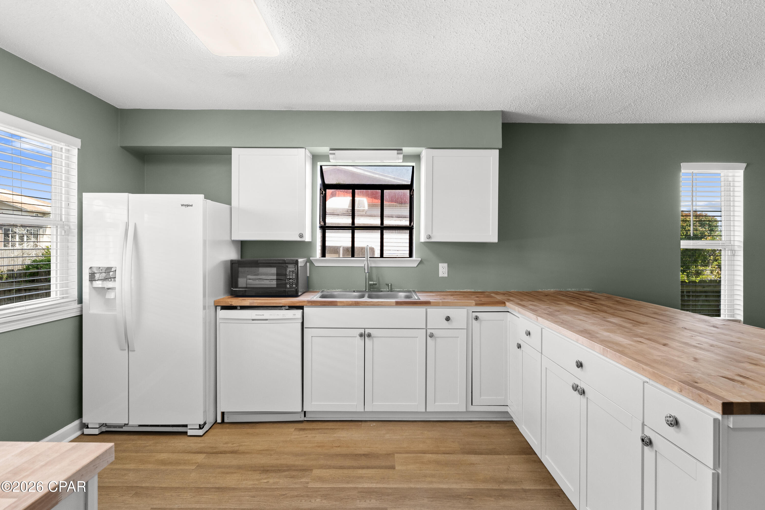 Waters Edge - Residential