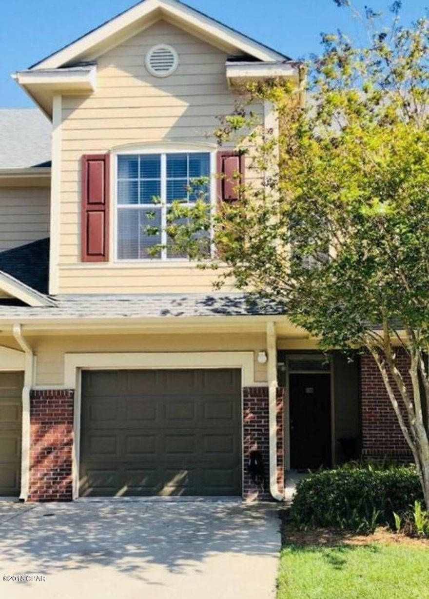 This townhome is located in the Baldwin Rowe Townhomes. This is a gated community with a clubhouse and a community pool. Garbage, lawn service, and pest control are all included. This home features an open floor plan, granite counter tops in kitchen, breakfast bar, and wood and carpet flooring throughout home. All bedrooms are located upstairs. The home also has an attached screened patio on the backside of the home.



*All pets are part of the application process and subject to the homeowner's approval



*1/2 off security deposit for active military



All measurements are approximate