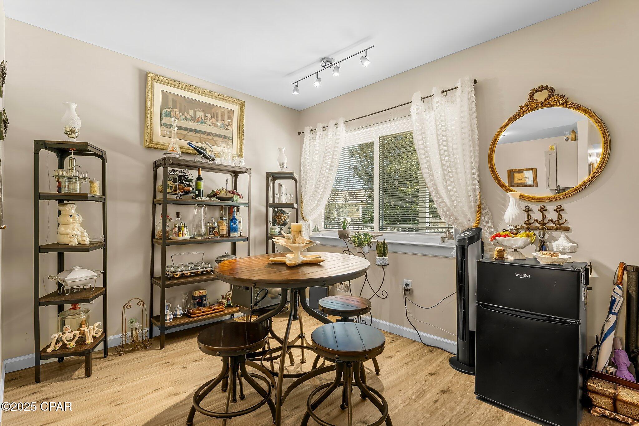 [No Recorded Subdiv] - Commercial Sale