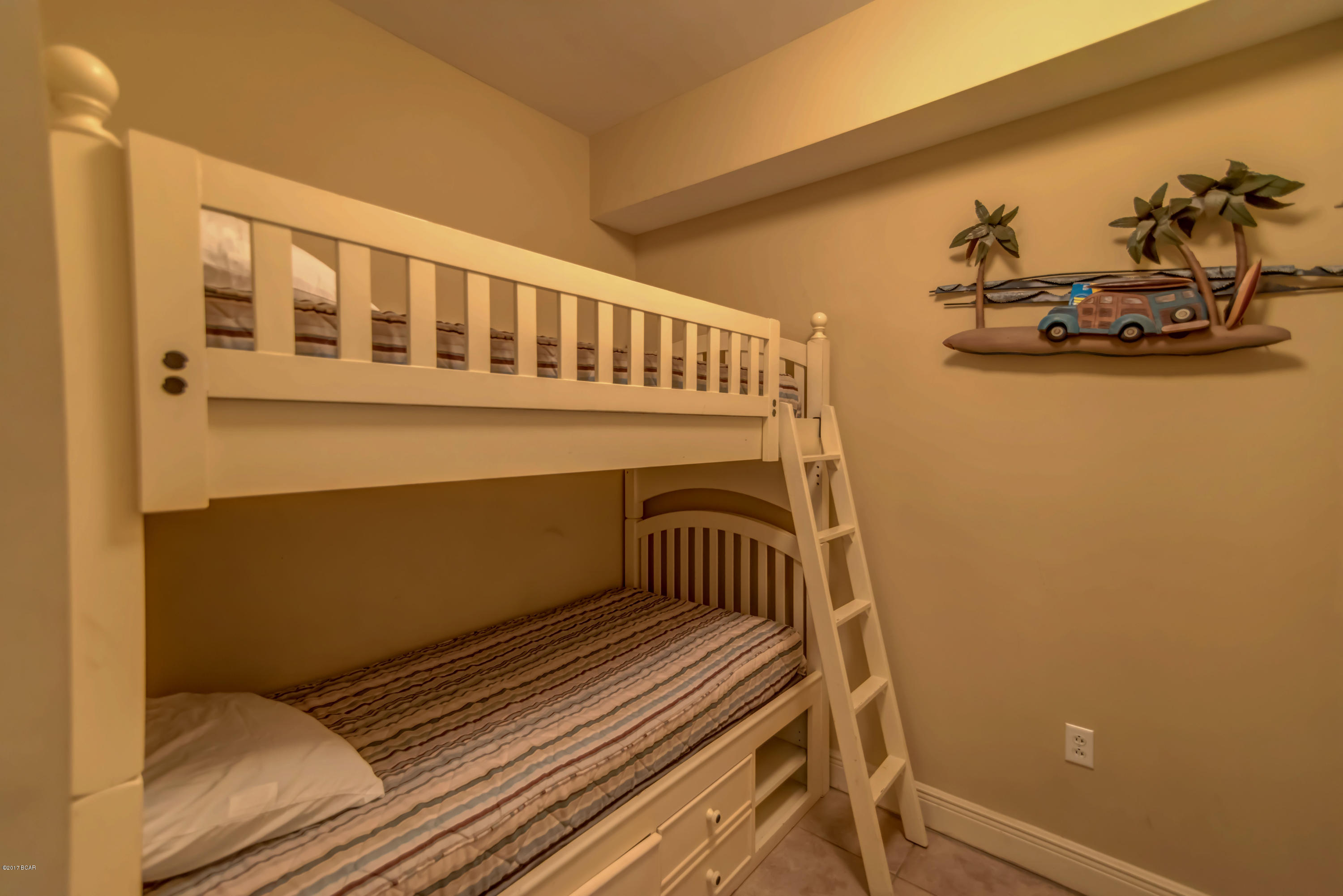 Sterling Breeze - Residential