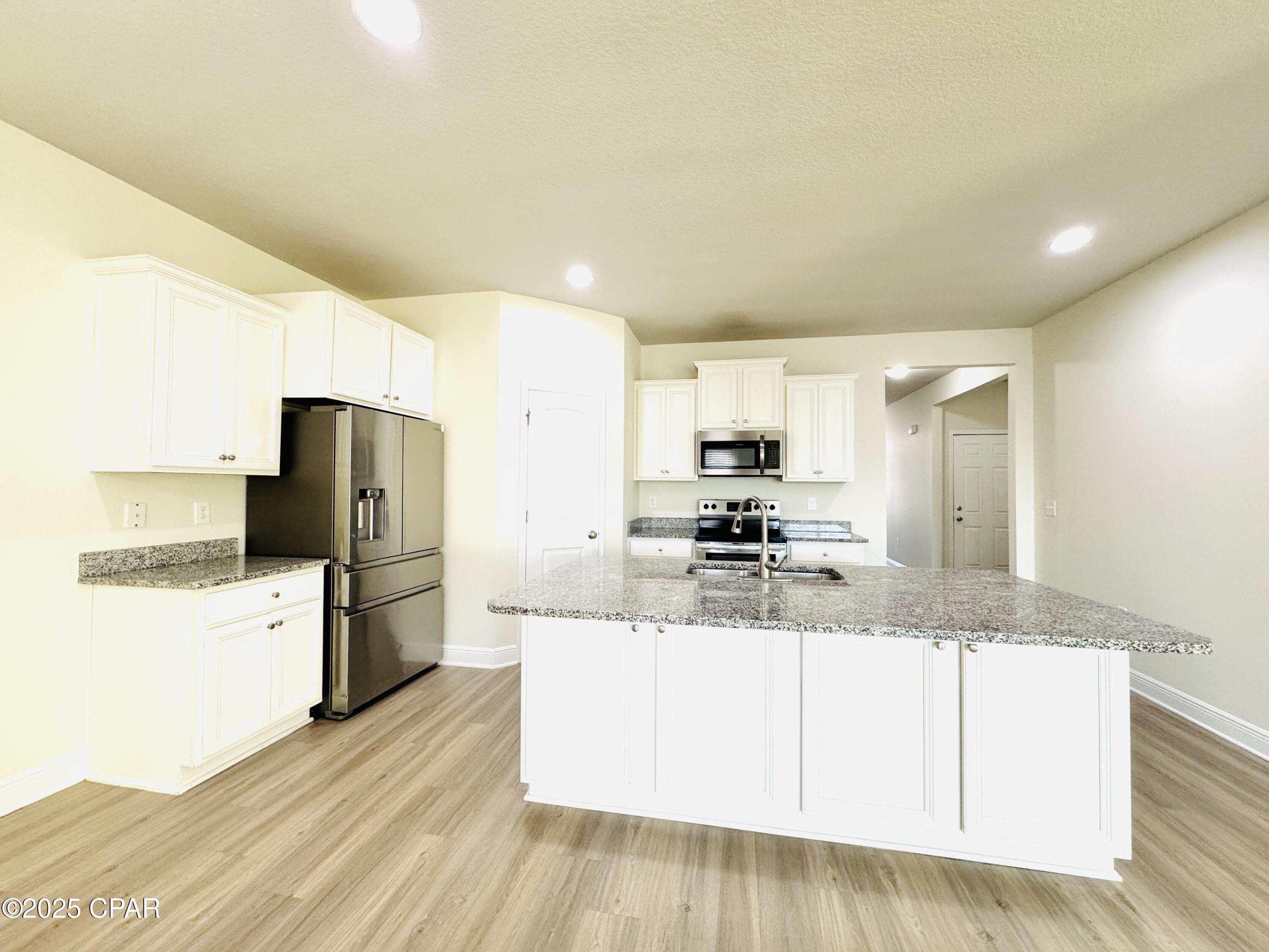 [No Recorded Subdiv] - Residential Lease