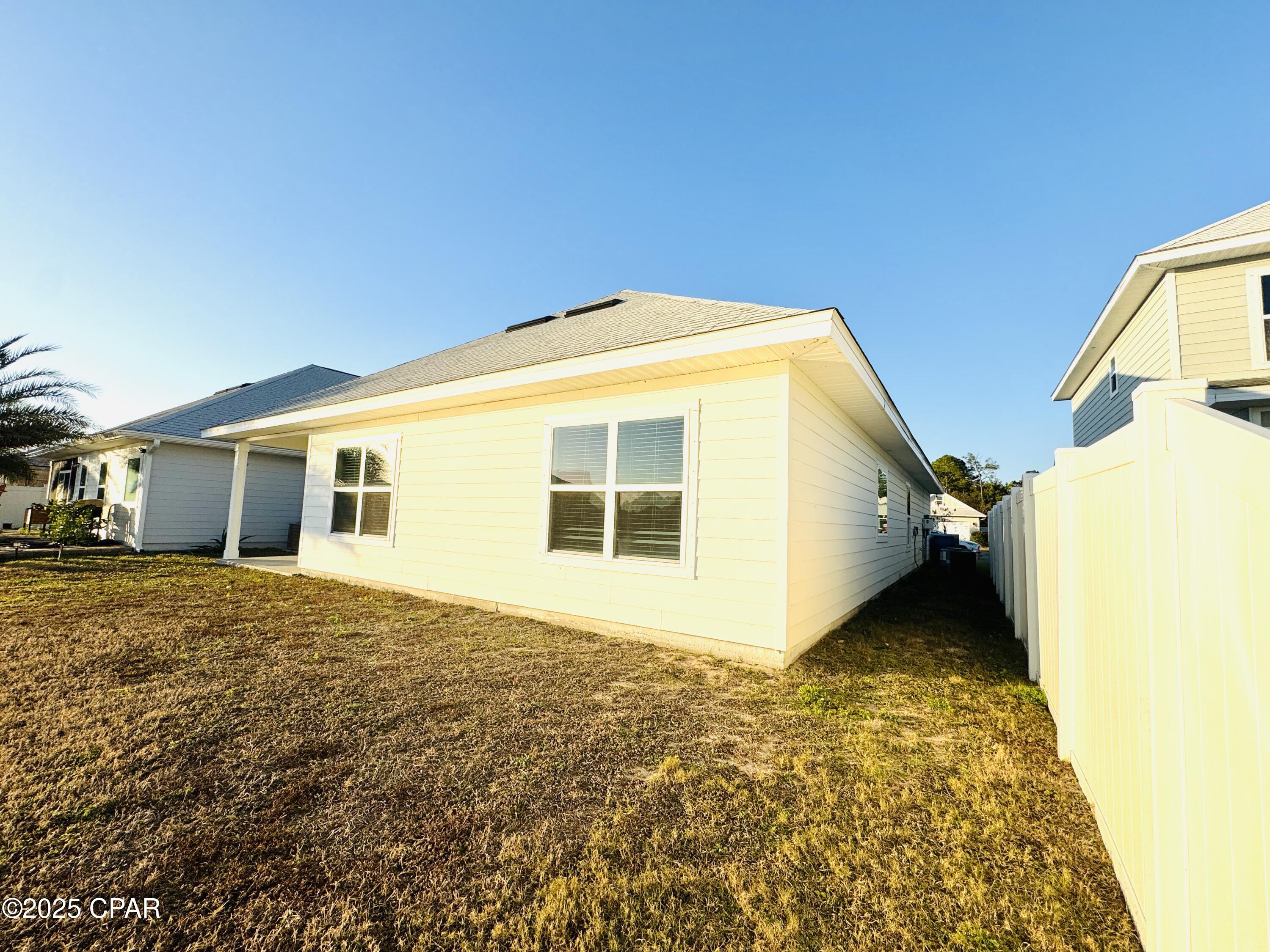 [No Recorded Subdiv] - Residential Lease