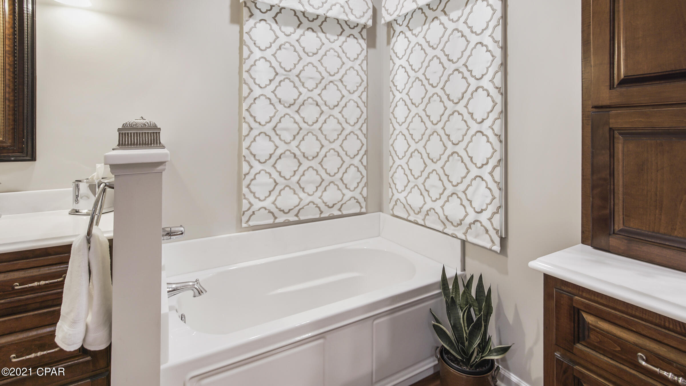 North Oaks - Residential