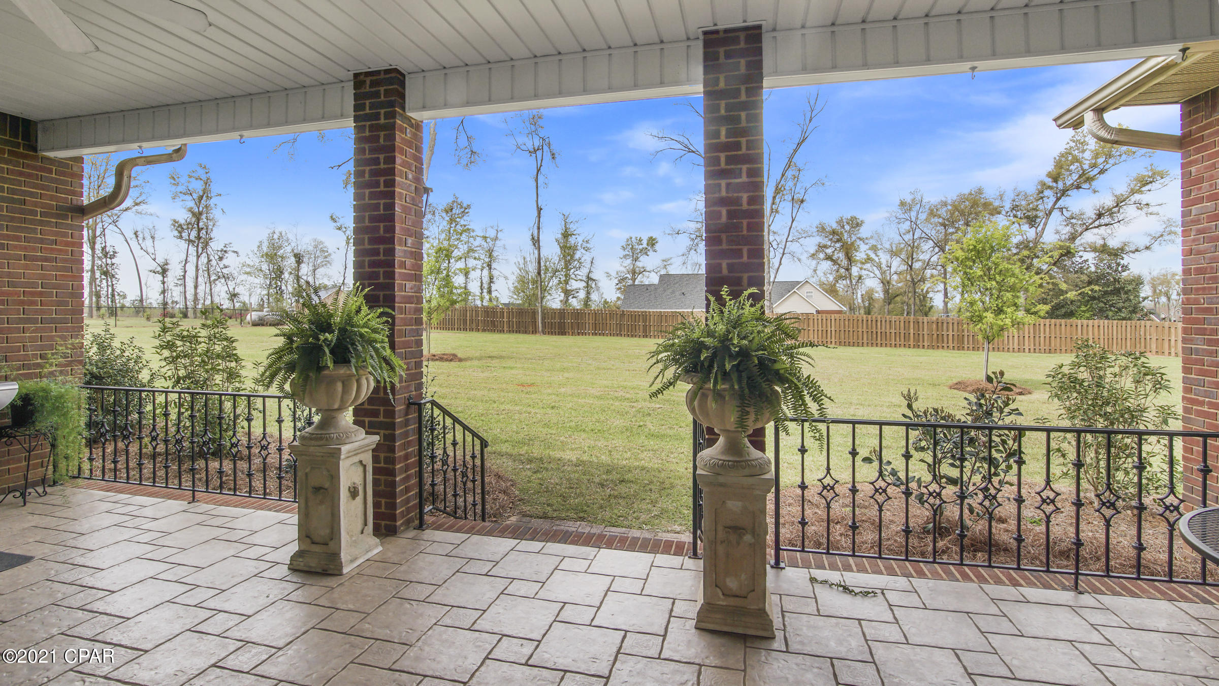 North Oaks - Residential