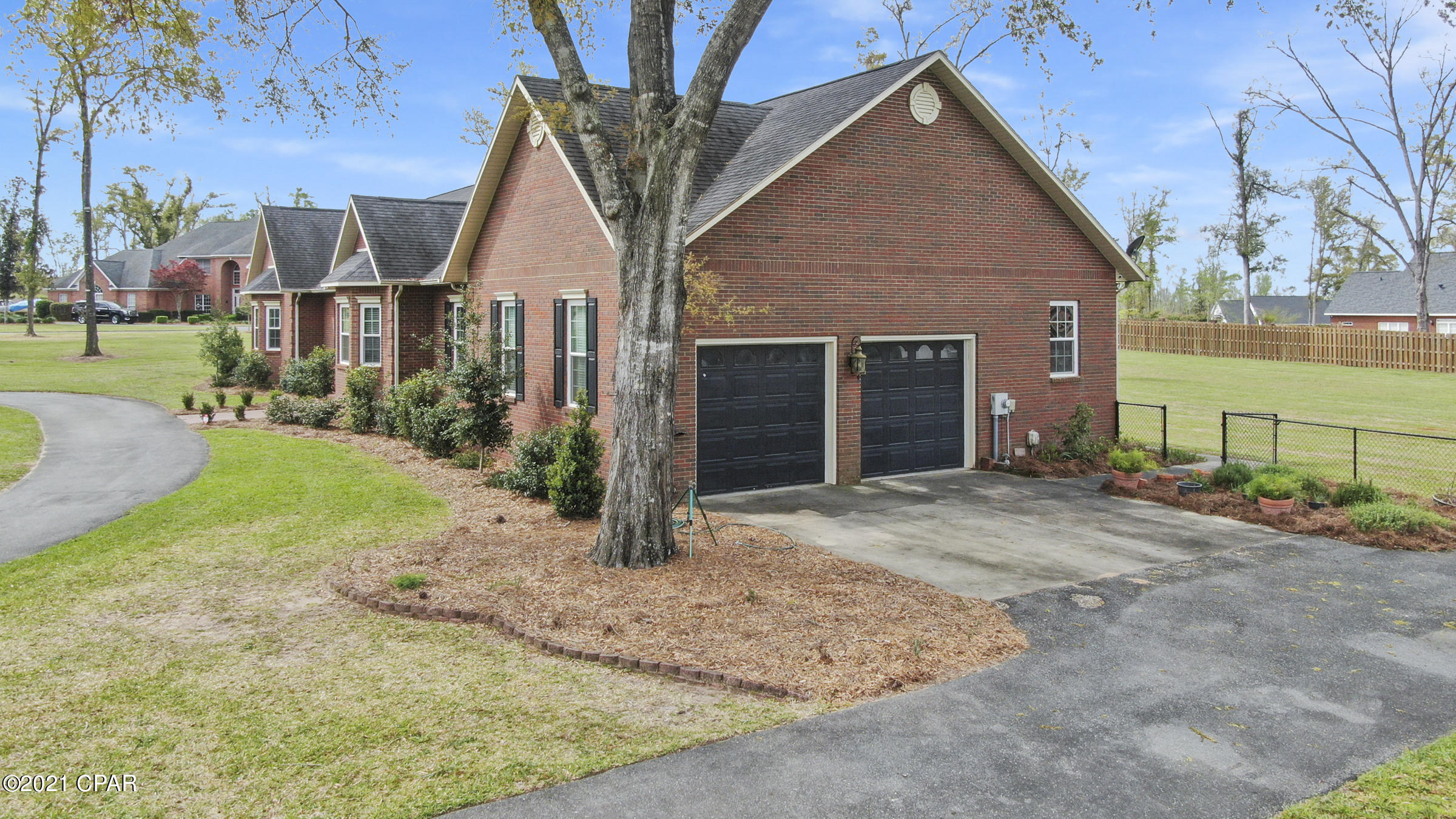 North Oaks - Residential