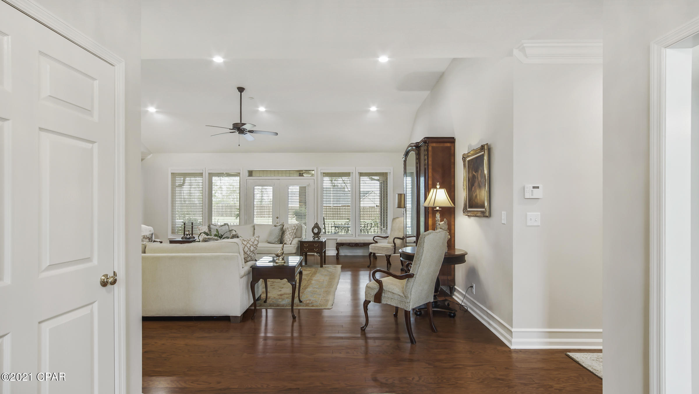 North Oaks - Residential