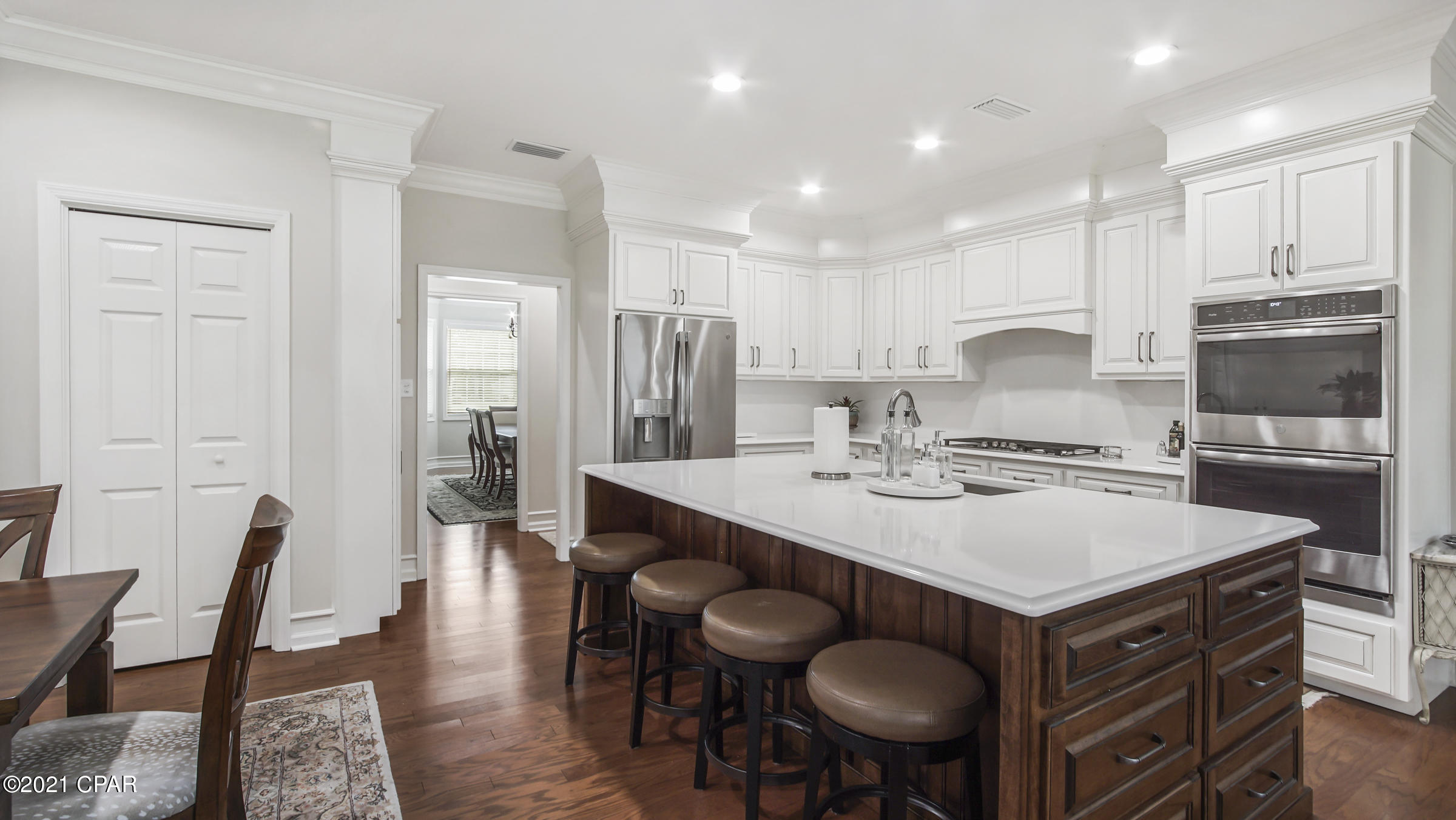 North Oaks - Residential