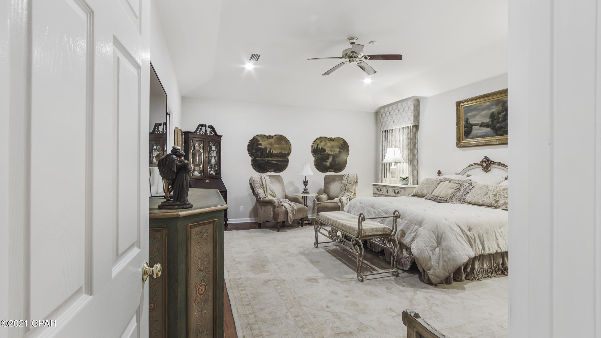 North Oaks - Residential