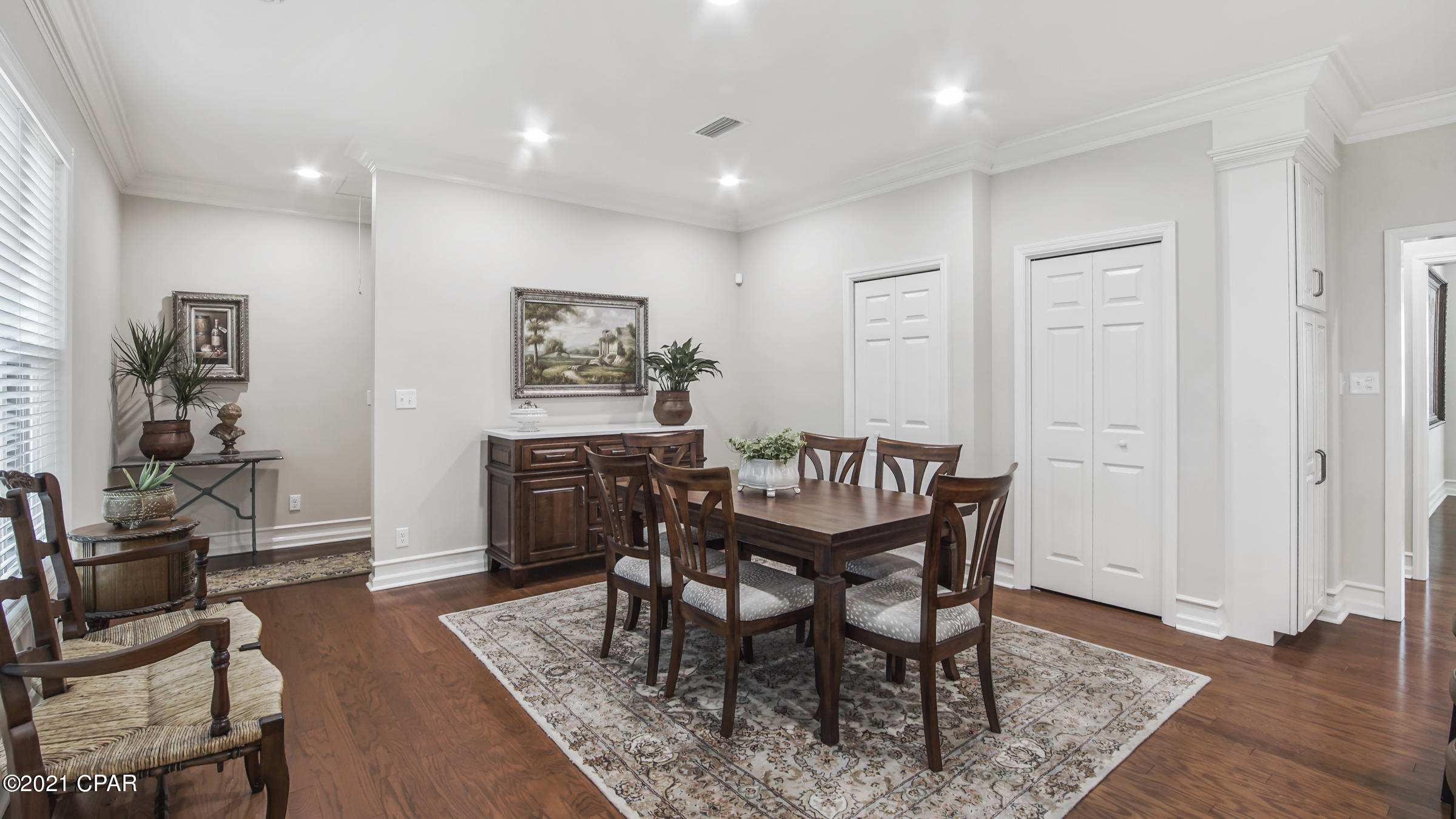 North Oaks - Residential