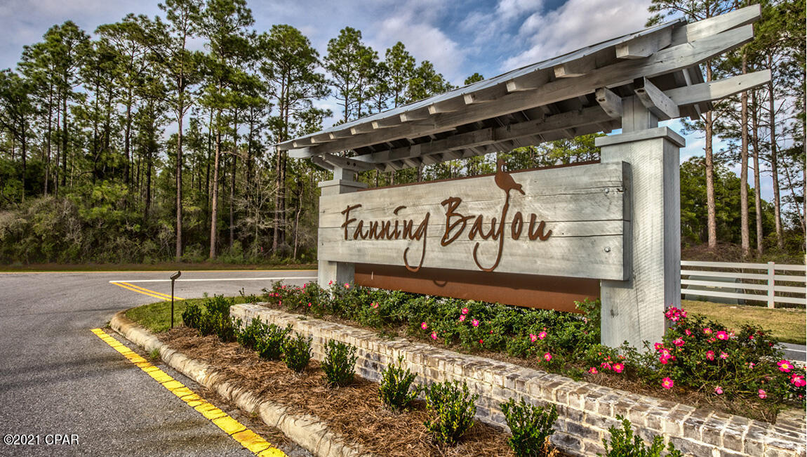 Fanning Bayou - Residential