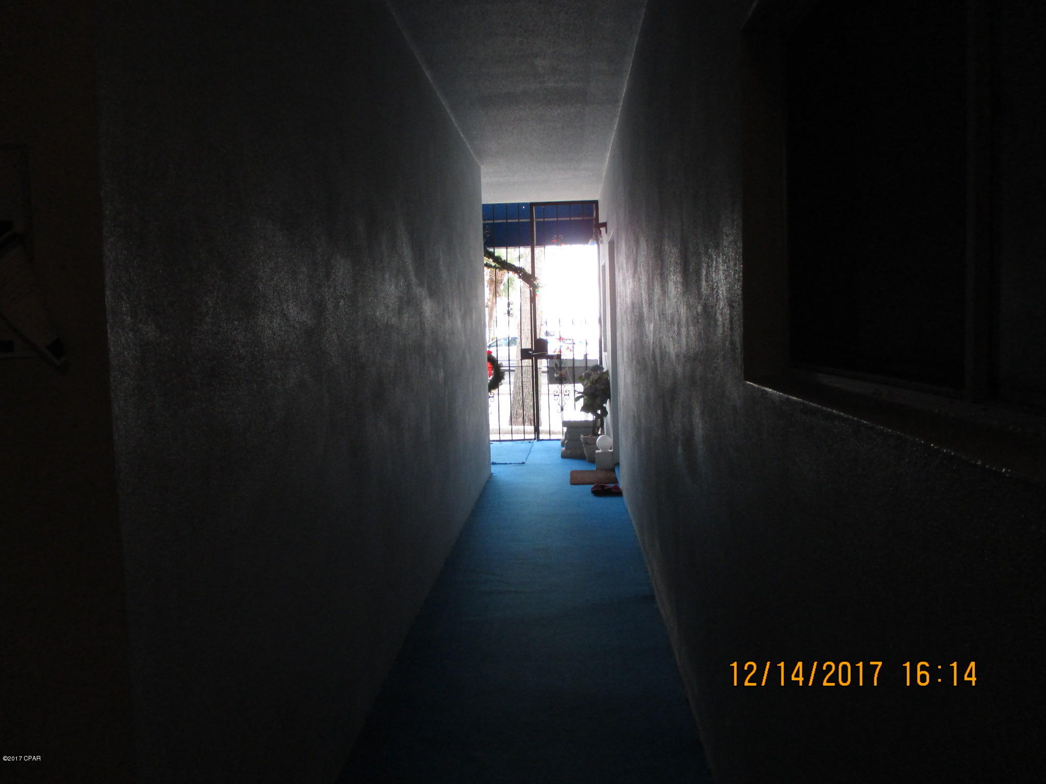 Bay Club Condo Ph 1 - Residential Lease