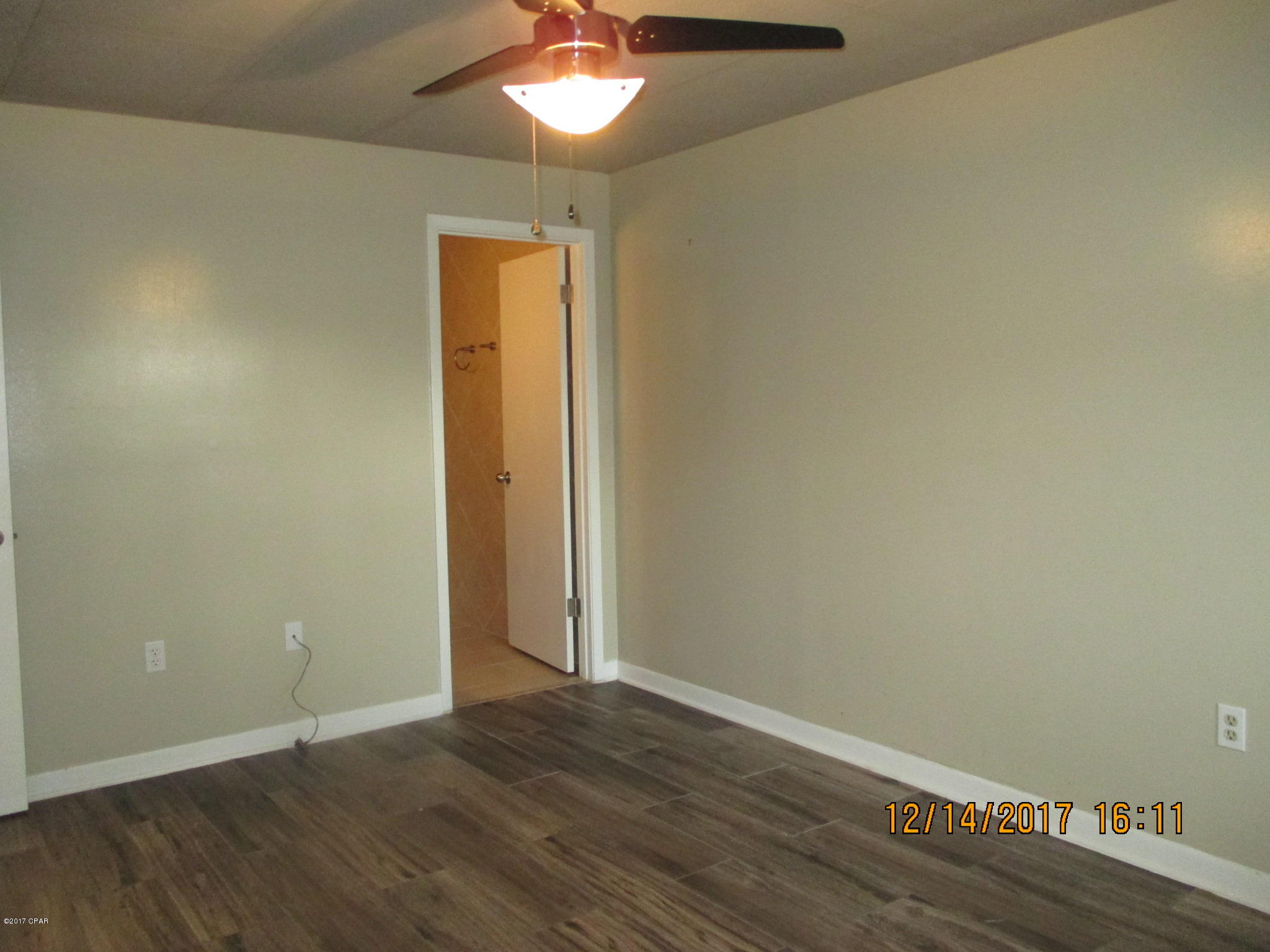 Bay Club Condo Ph 1 - Residential Lease