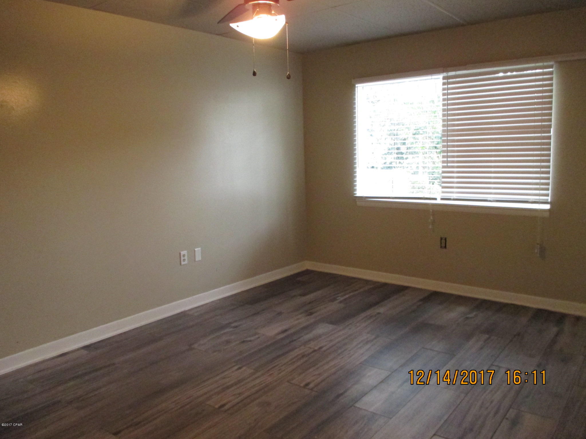 Bay Club Condo Ph 1 - Residential Lease