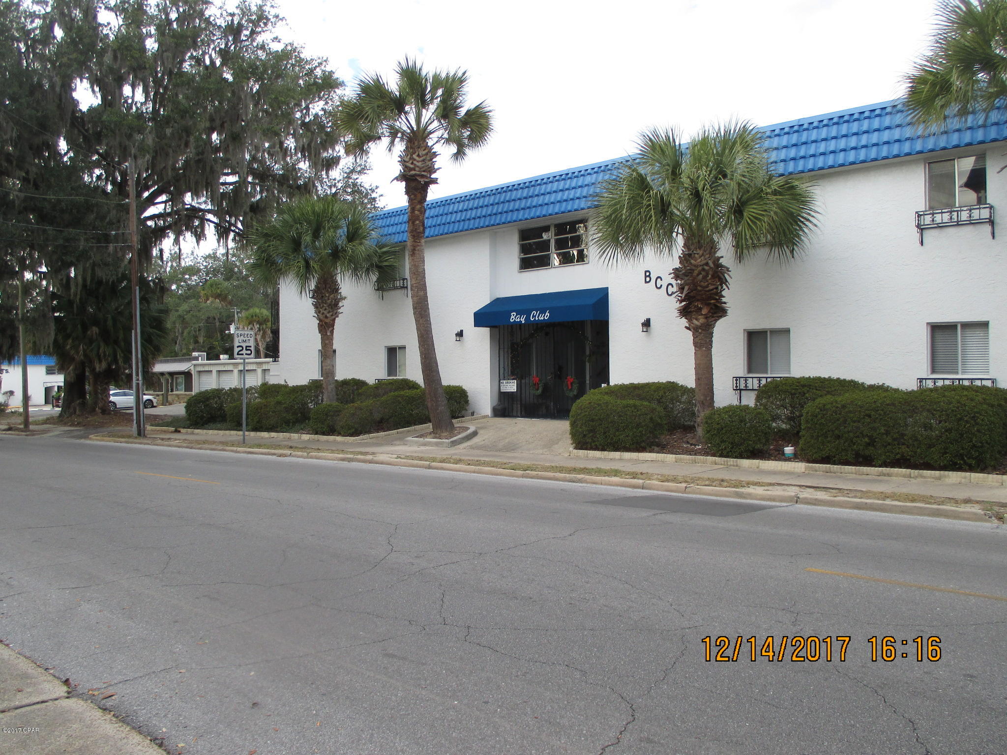 Bay Club Condo Ph 1 - Residential Lease