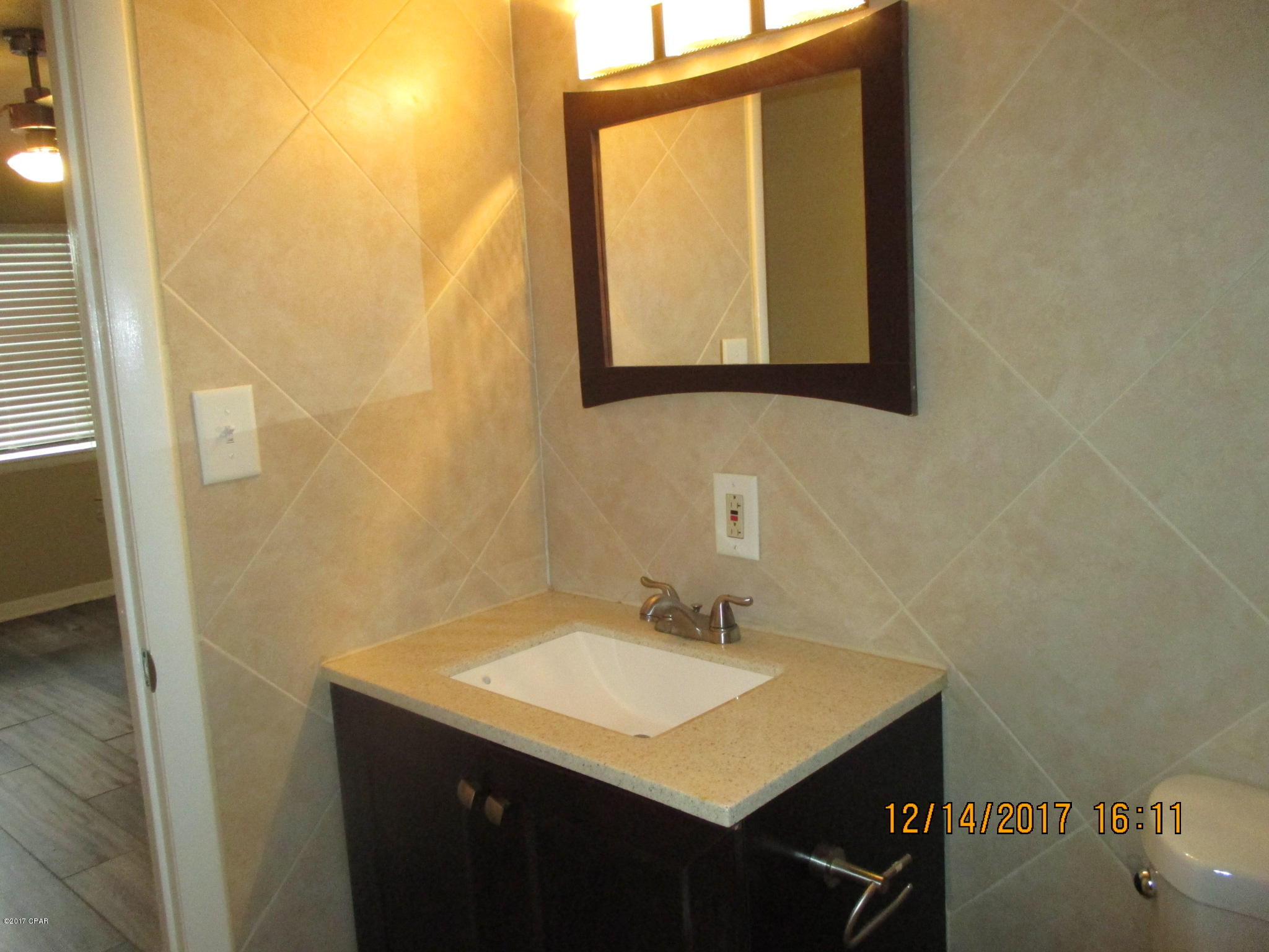 Bay Club Condo Ph 1 - Residential Lease