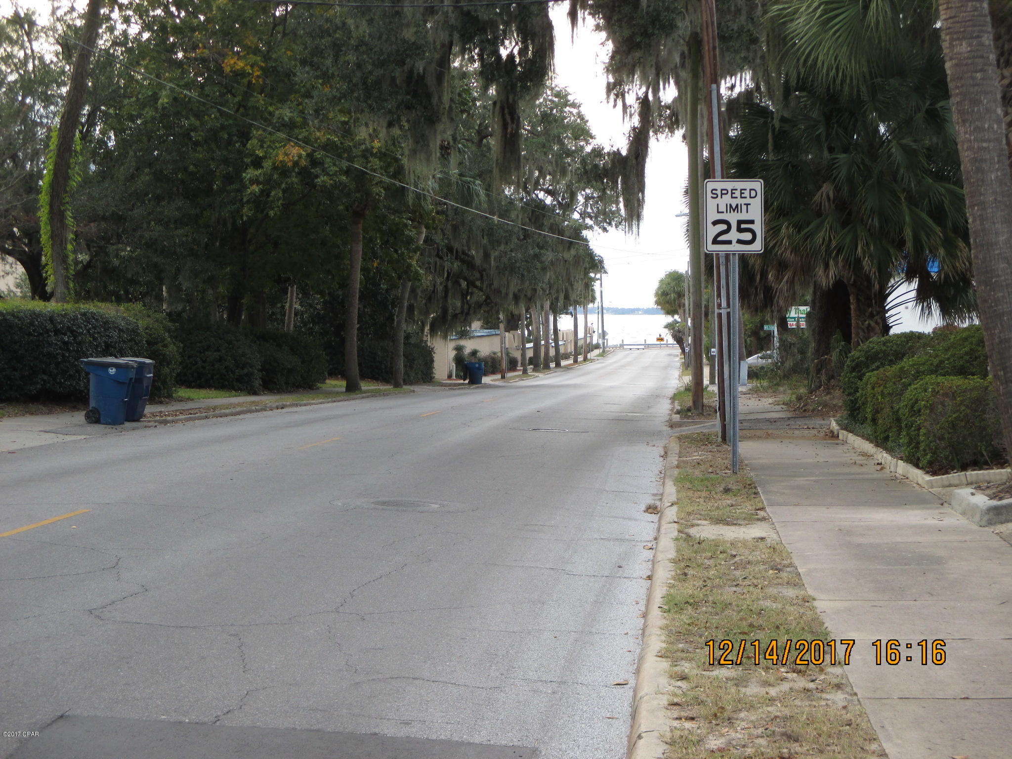 Bay Club Condo Ph 1 - Residential Lease