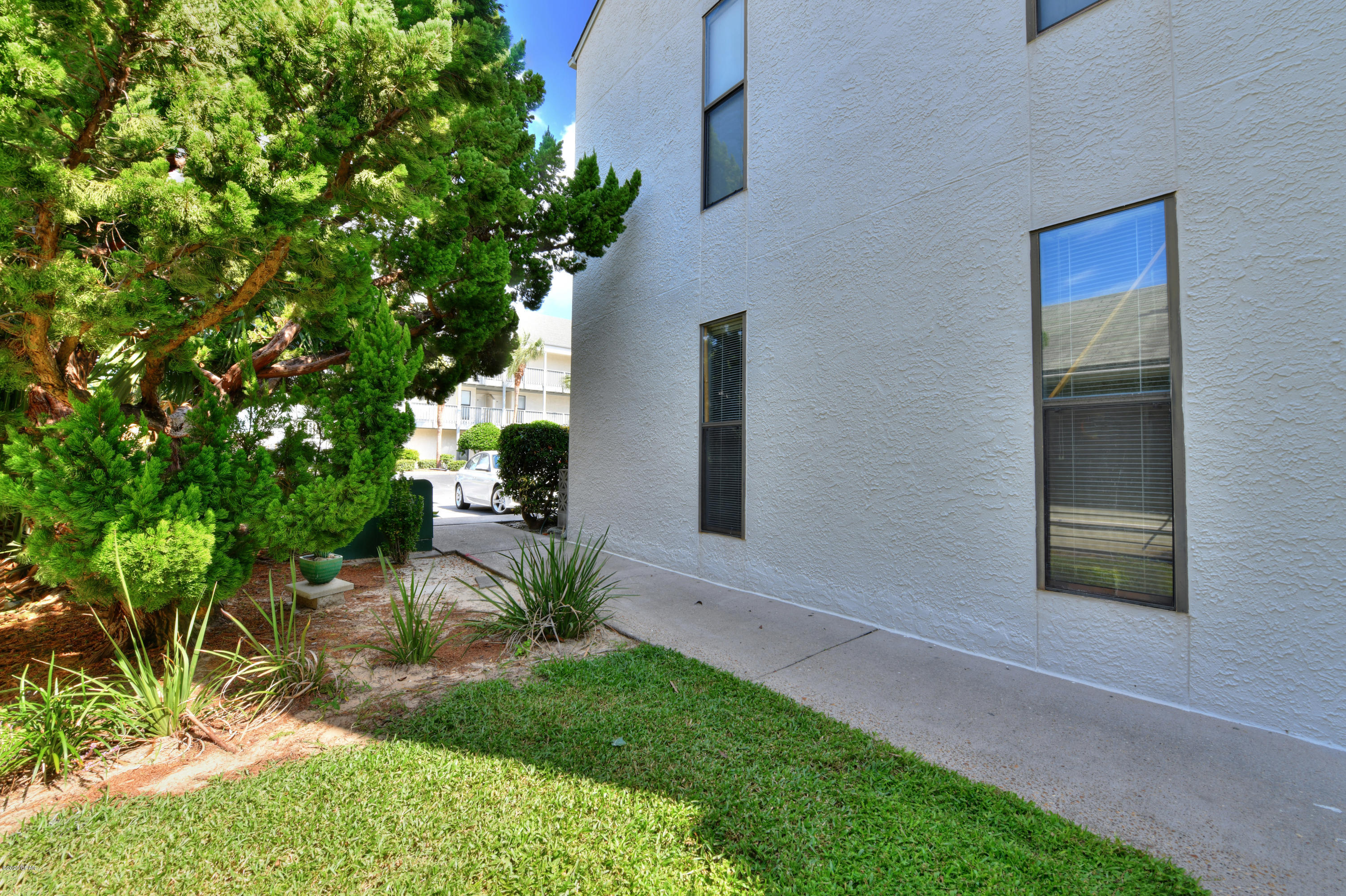 Endless Summer I - Residential