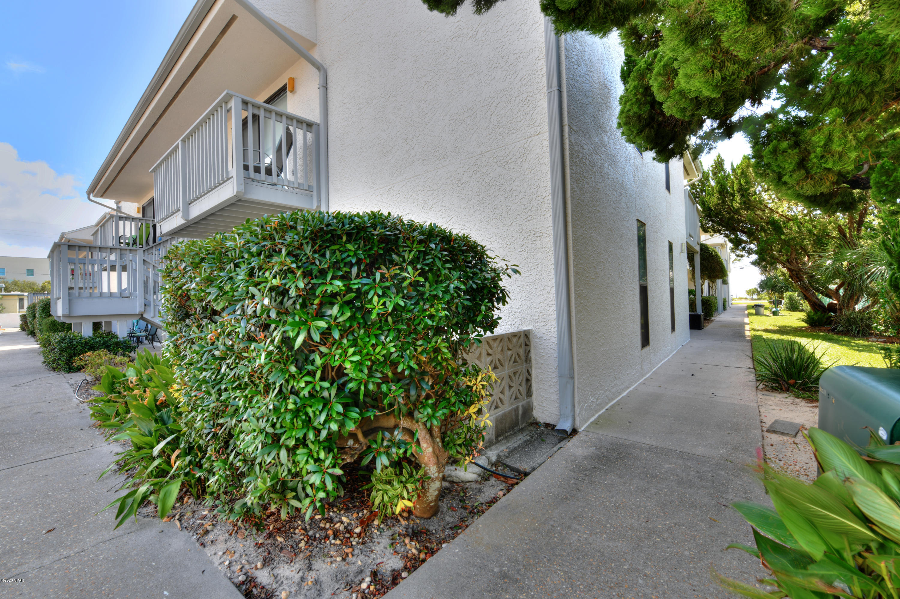 Endless Summer I - Residential