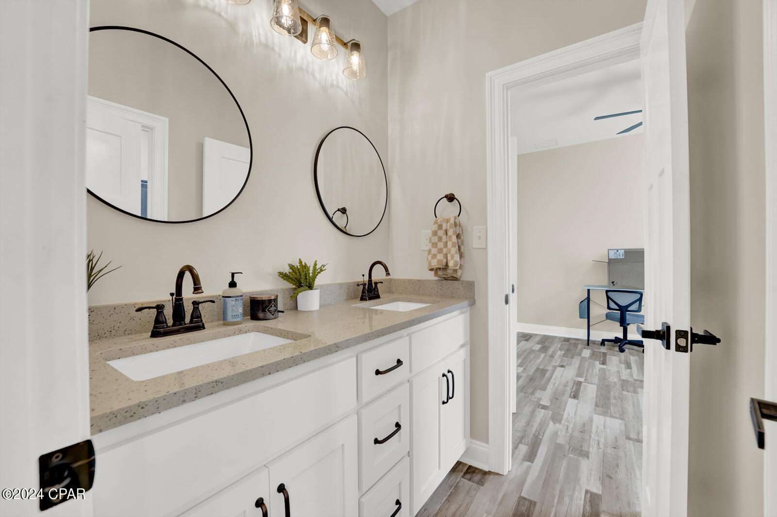 [No Recorded Subdiv] - Residential Lease