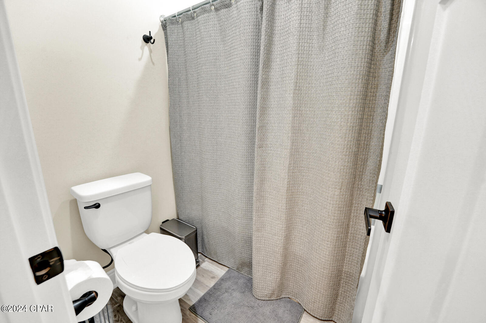 [No Recorded Subdiv] - Residential Lease