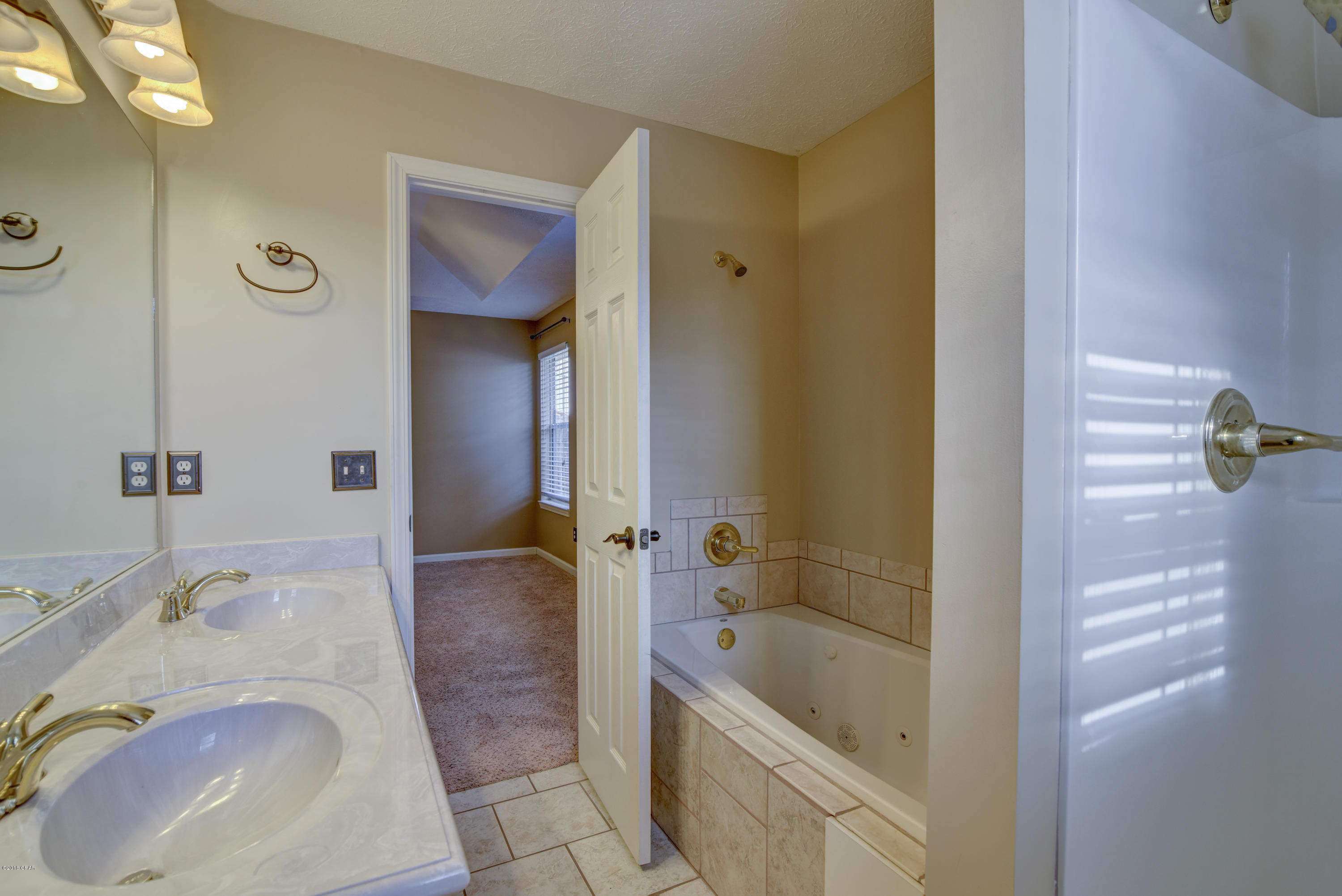 Waters Edge - Residential