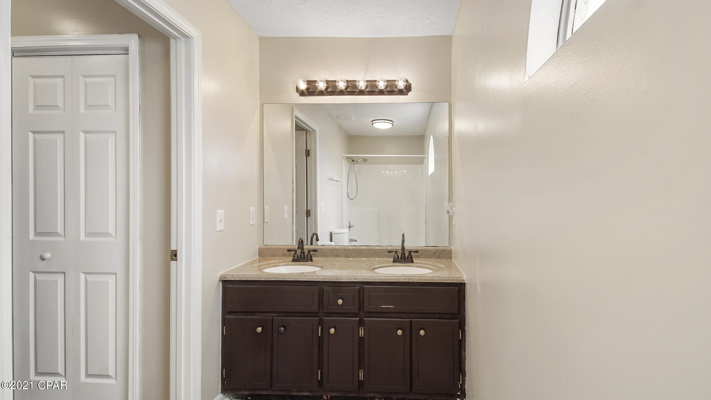 Shadow Bay Unit 5 - Residential