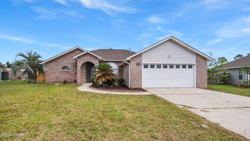 CURRENTLY UNDER CONTRACT, SELLER ACCEPTING BACKUP OFFERS'  Check out this Beautiful brick home deep in Shadow Bay. With this homes open floor concept, when you walk in the door you step into the Great room with high ceilings and a Fireplace. Open kitchen with an island and stainless steel appliances. This home has a split floor plan with a large master suite with its own French door exit to the back yard. This property has one the largest lots in this community. Plenty of room to create an amazing entertainment space out back. It has alley access and a double gate for Boat or RV parking. Call your favorite Realtor to schedule a private showing. All sizes are approx and should be verified if important.