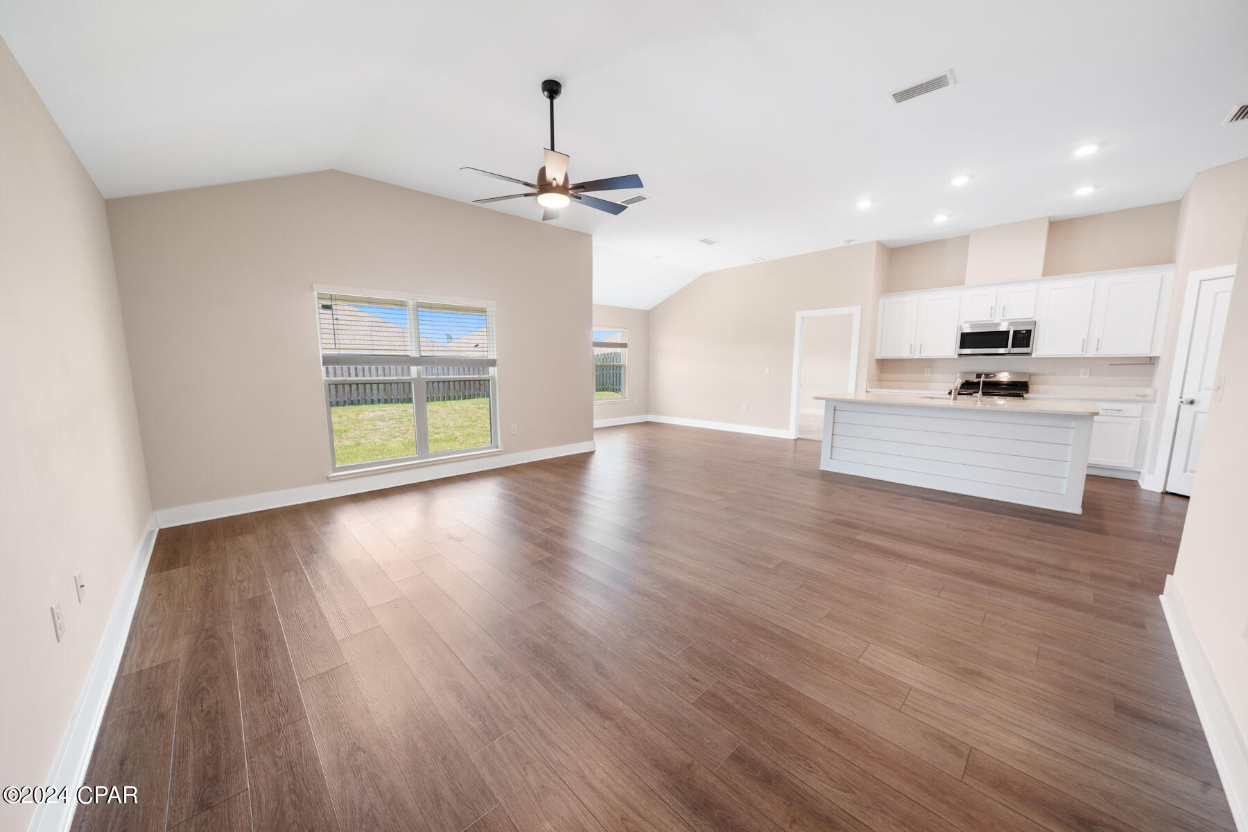 [No Recorded Subdiv] - Residential Lease
