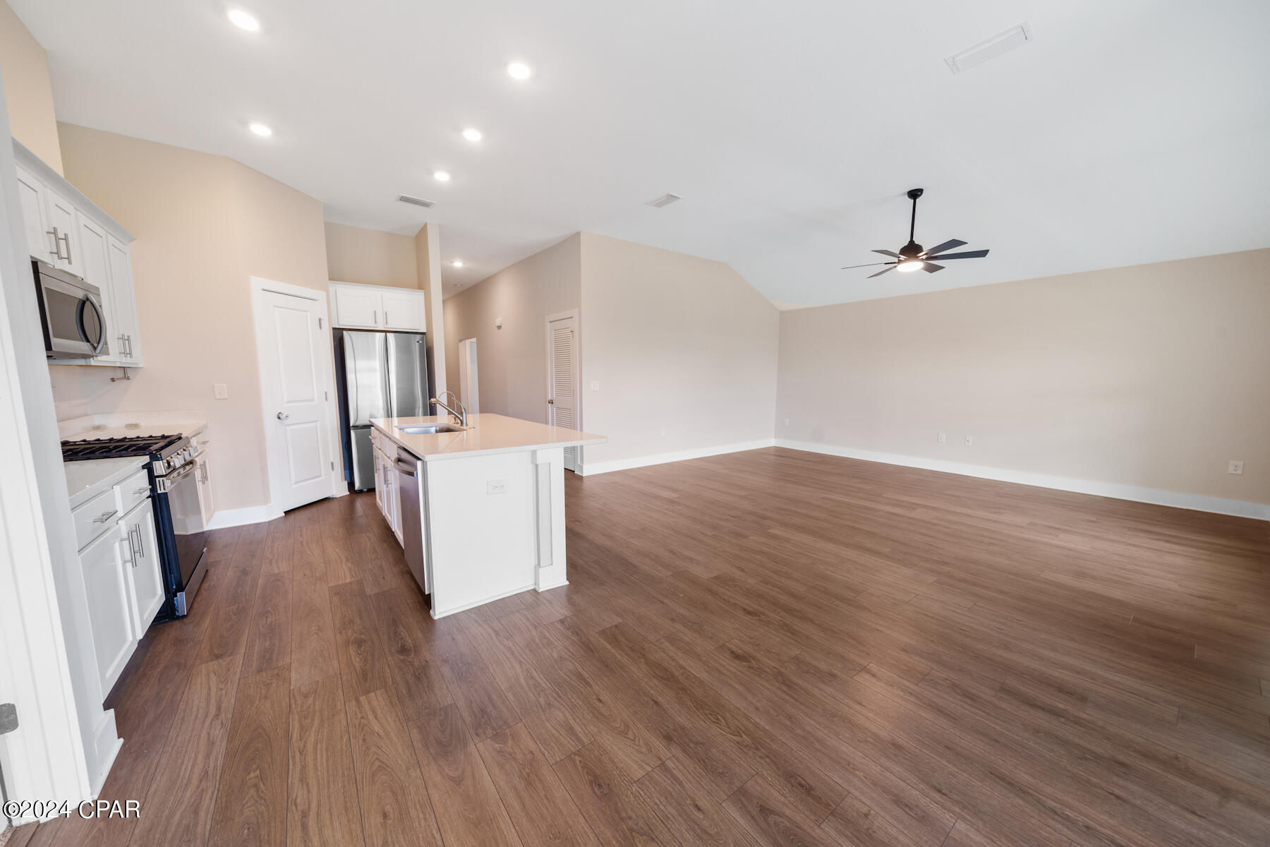 [No Recorded Subdiv] - Residential Lease