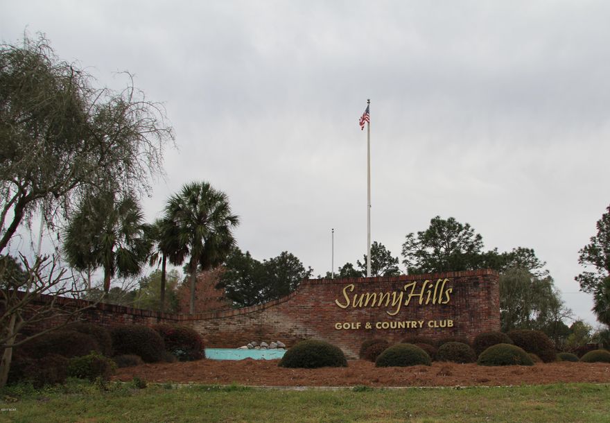 GO SEE! Great location off of Country Club Blvd - near all the major access points into Sunny Hills and close to the golf course!