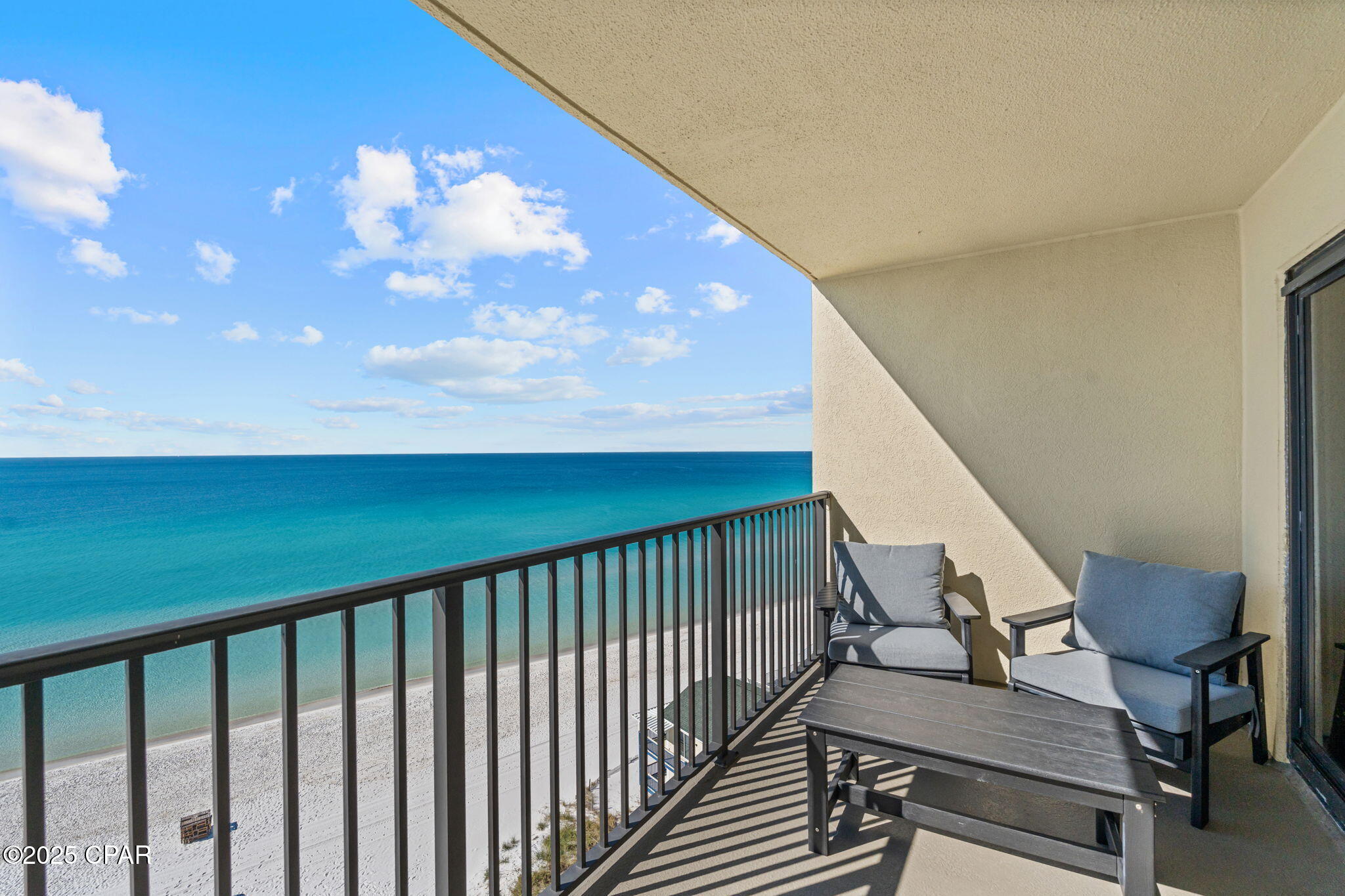 The Commodore - Residential