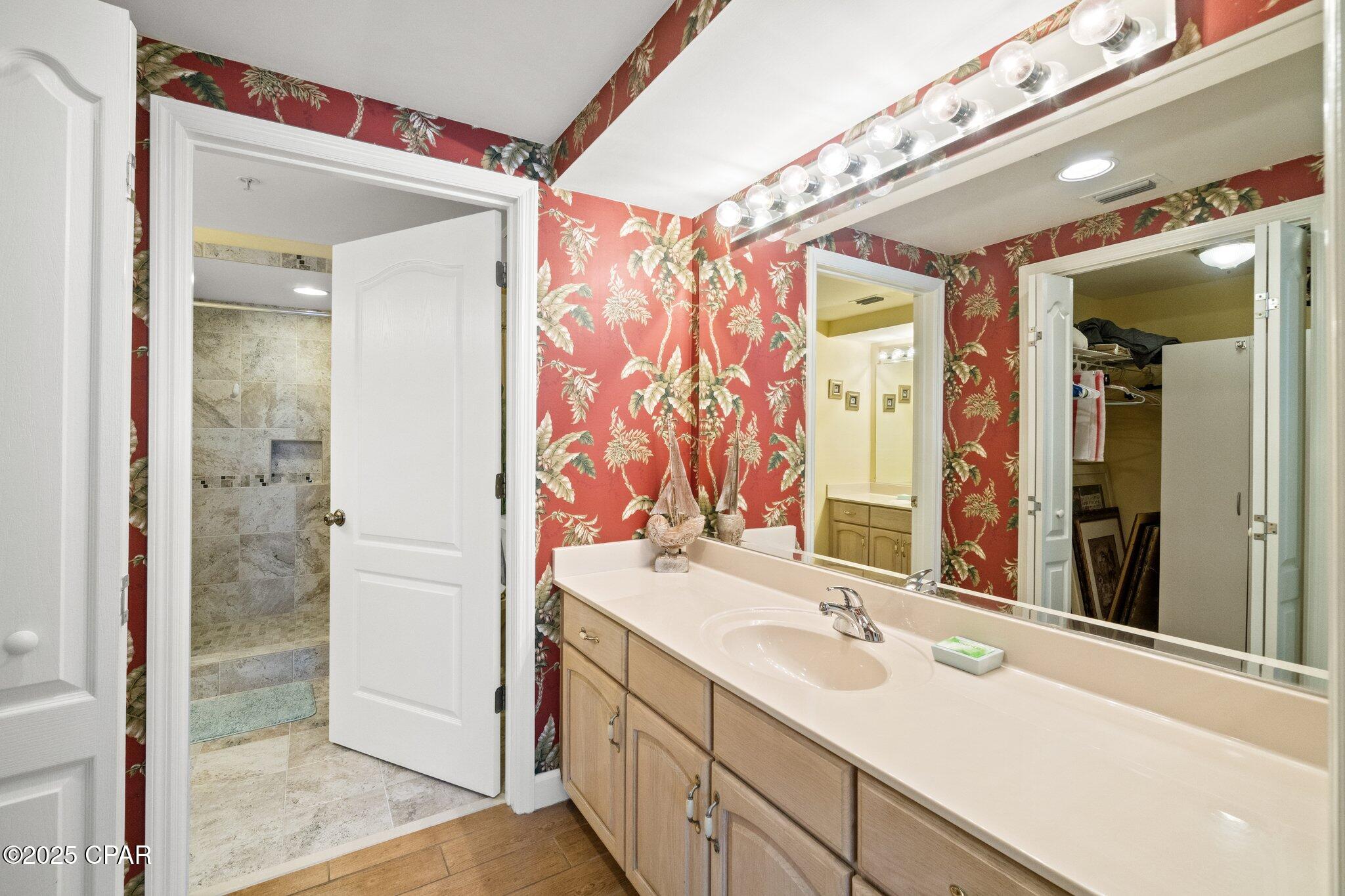 Coral Reef Condo - Residential