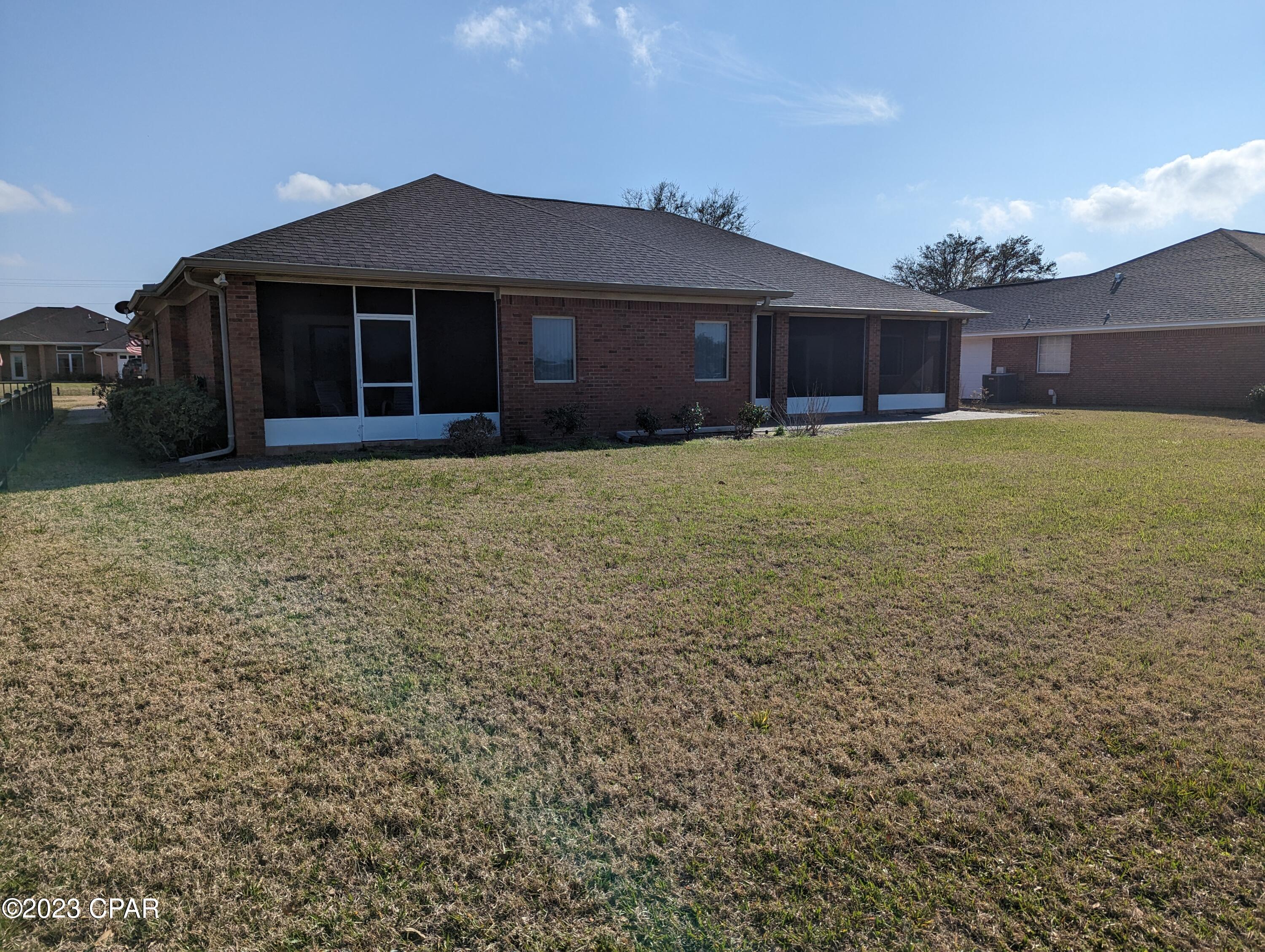 Country Club Harbour Estates - Residential Lease