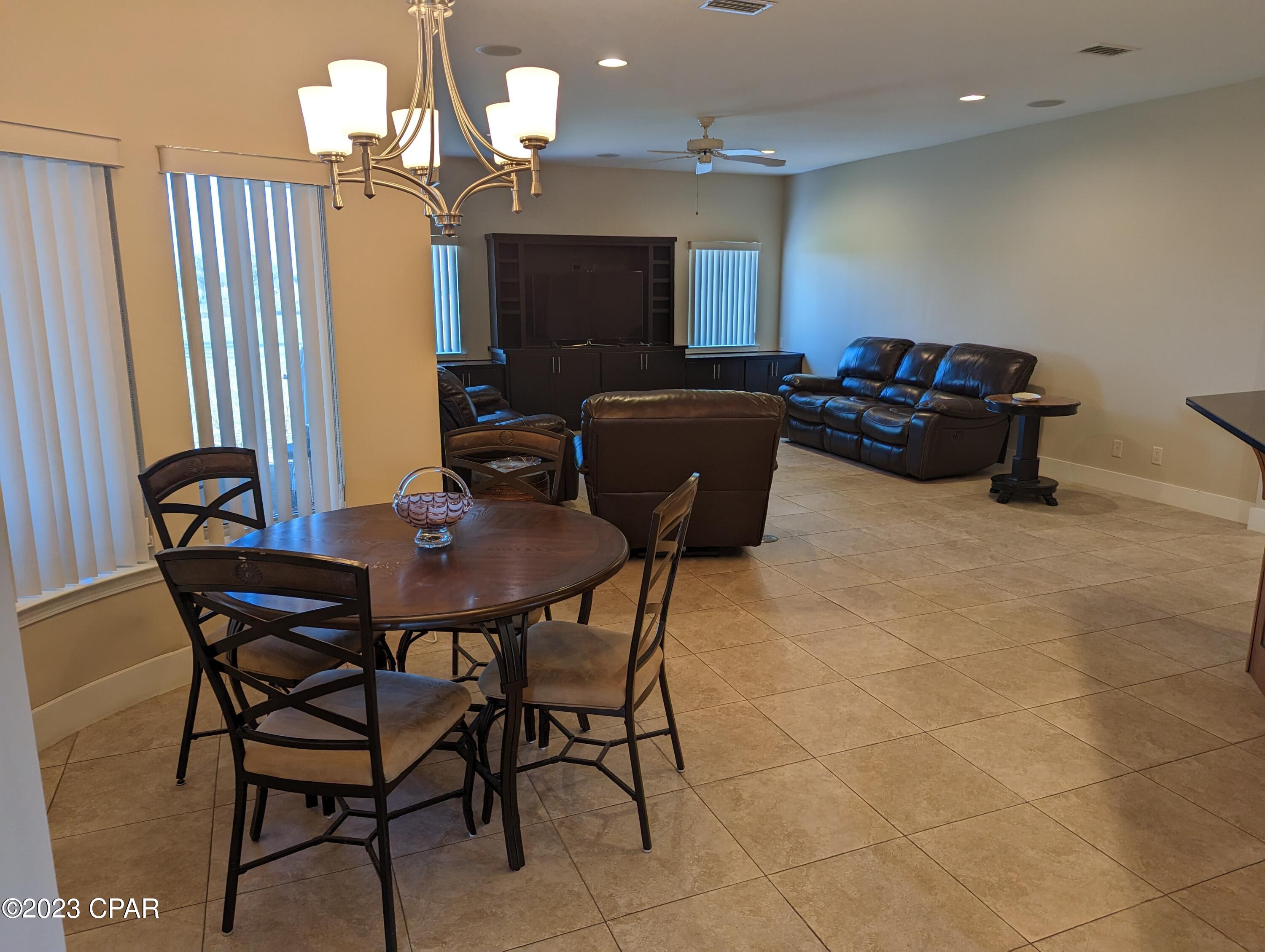 Country Club Harbour Estates - Residential Lease