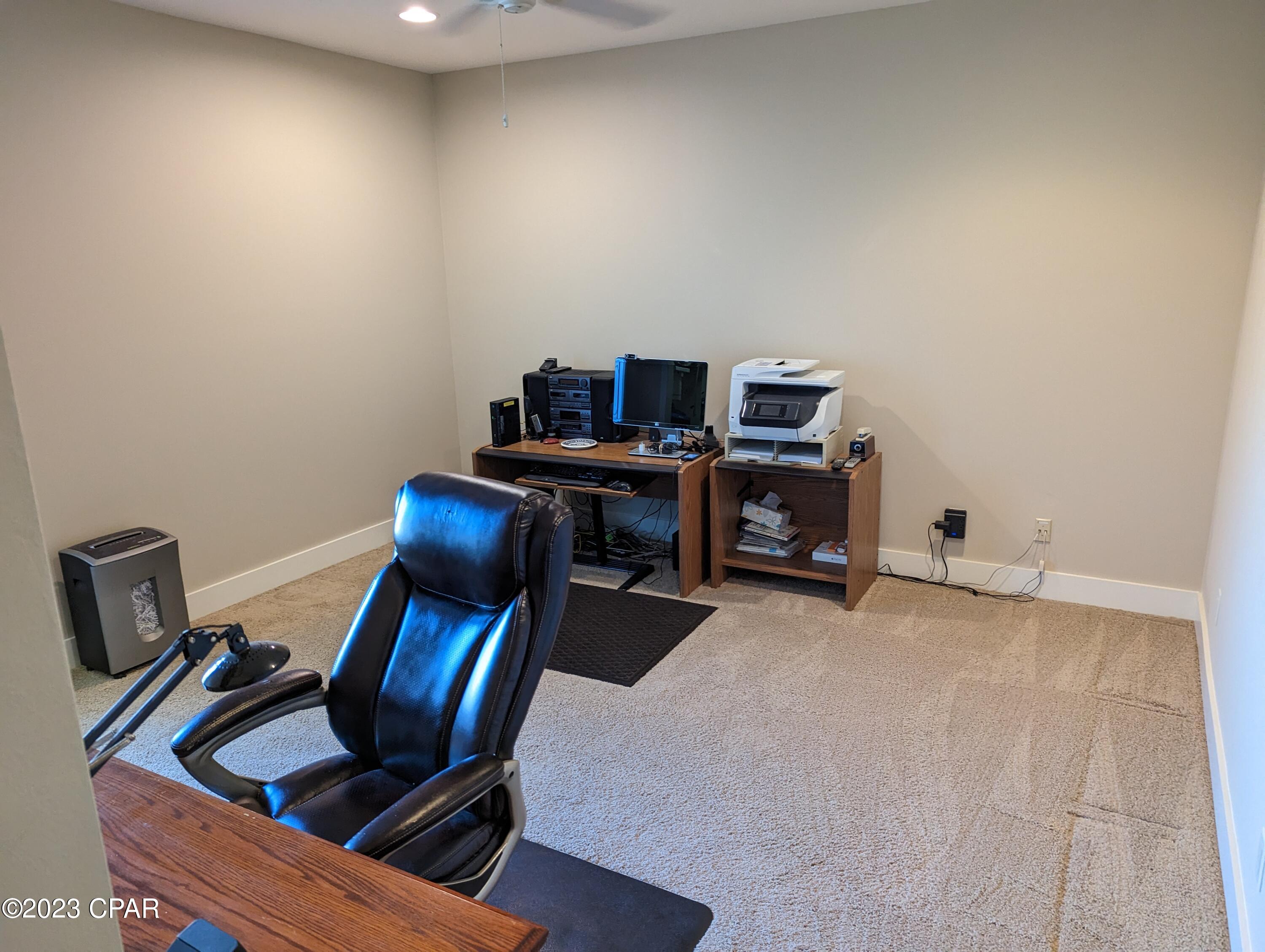 Country Club Harbour Estates - Residential Lease