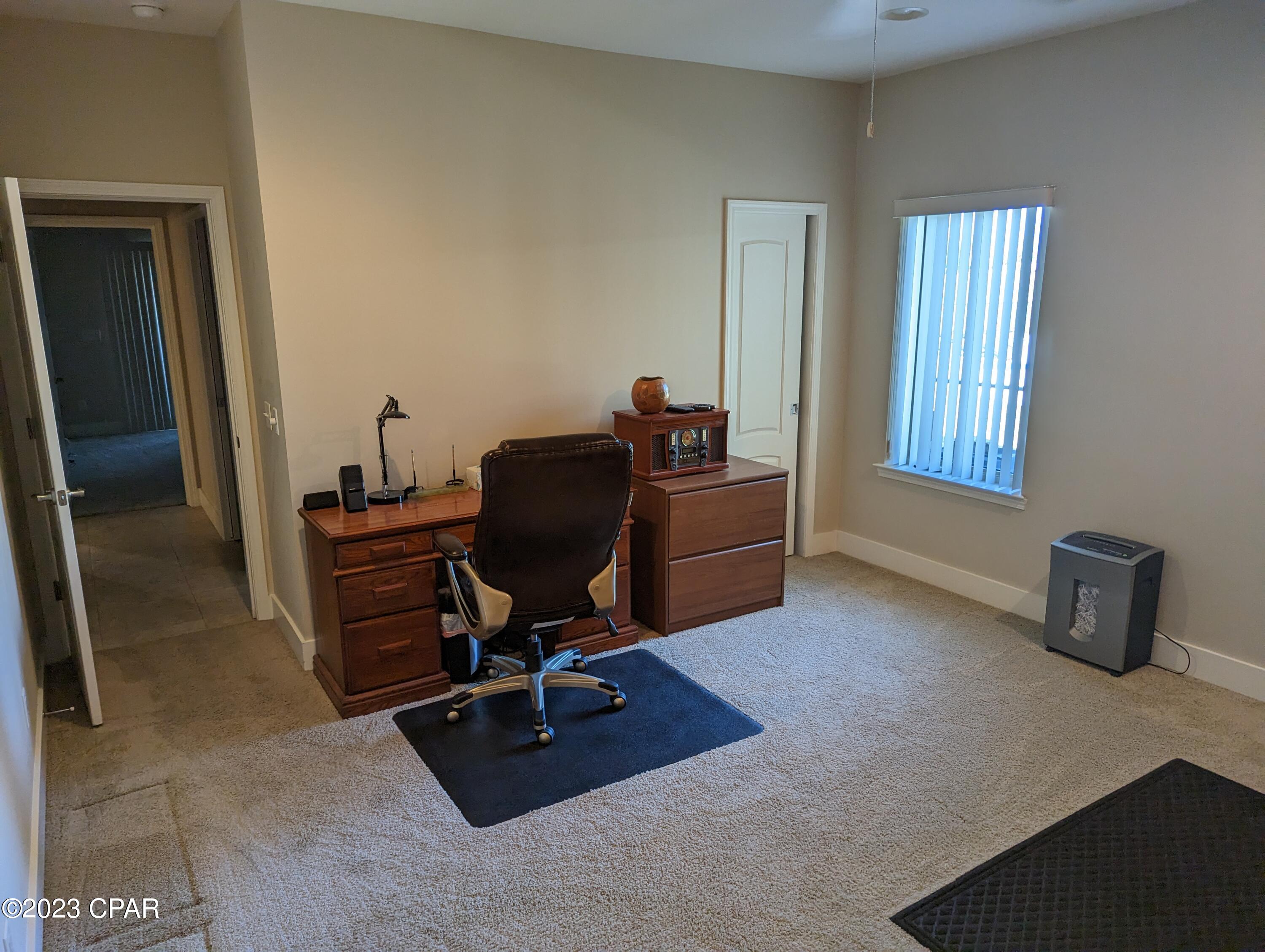 Country Club Harbour Estates - Residential Lease