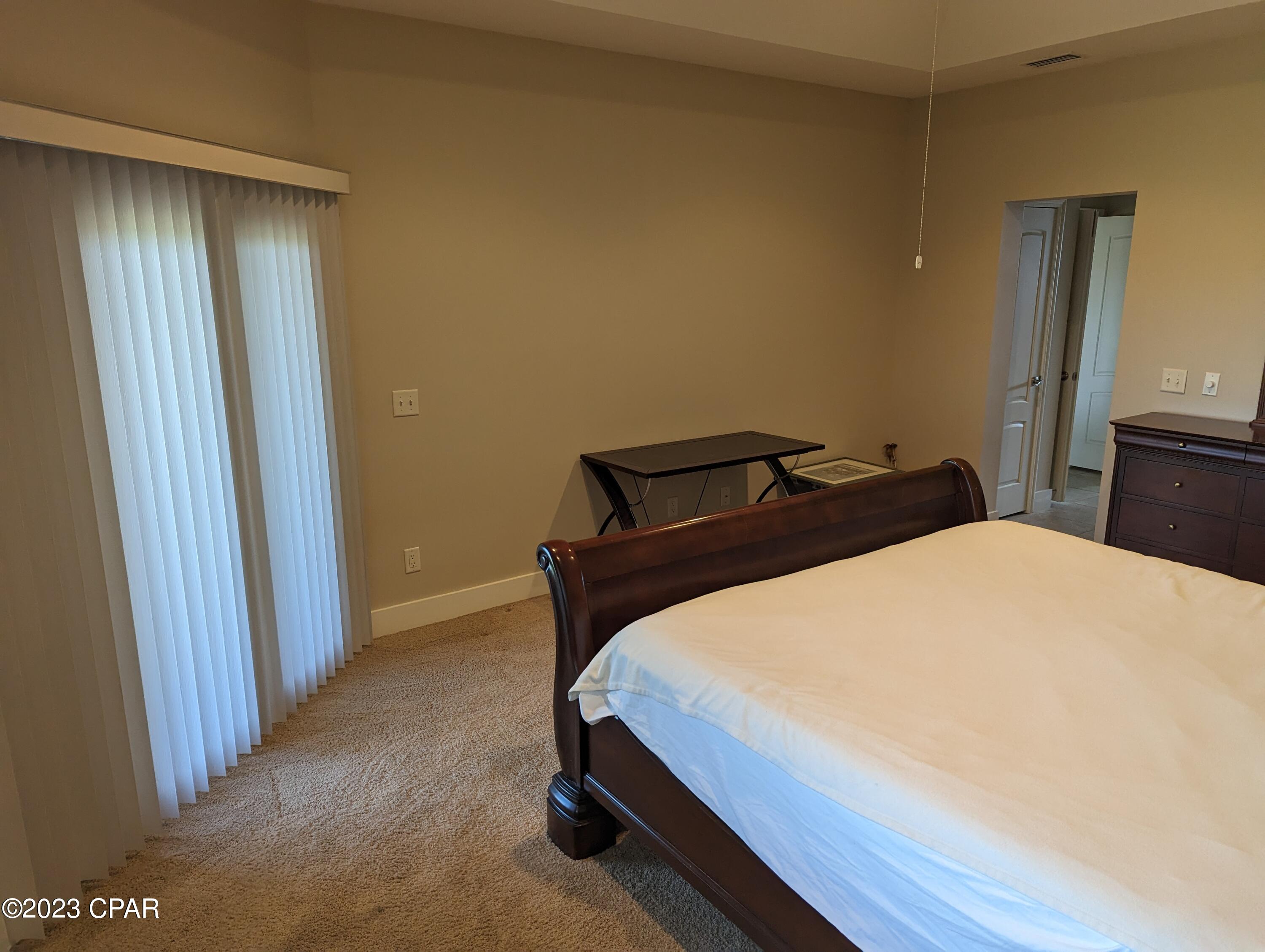 Country Club Harbour Estates - Residential Lease