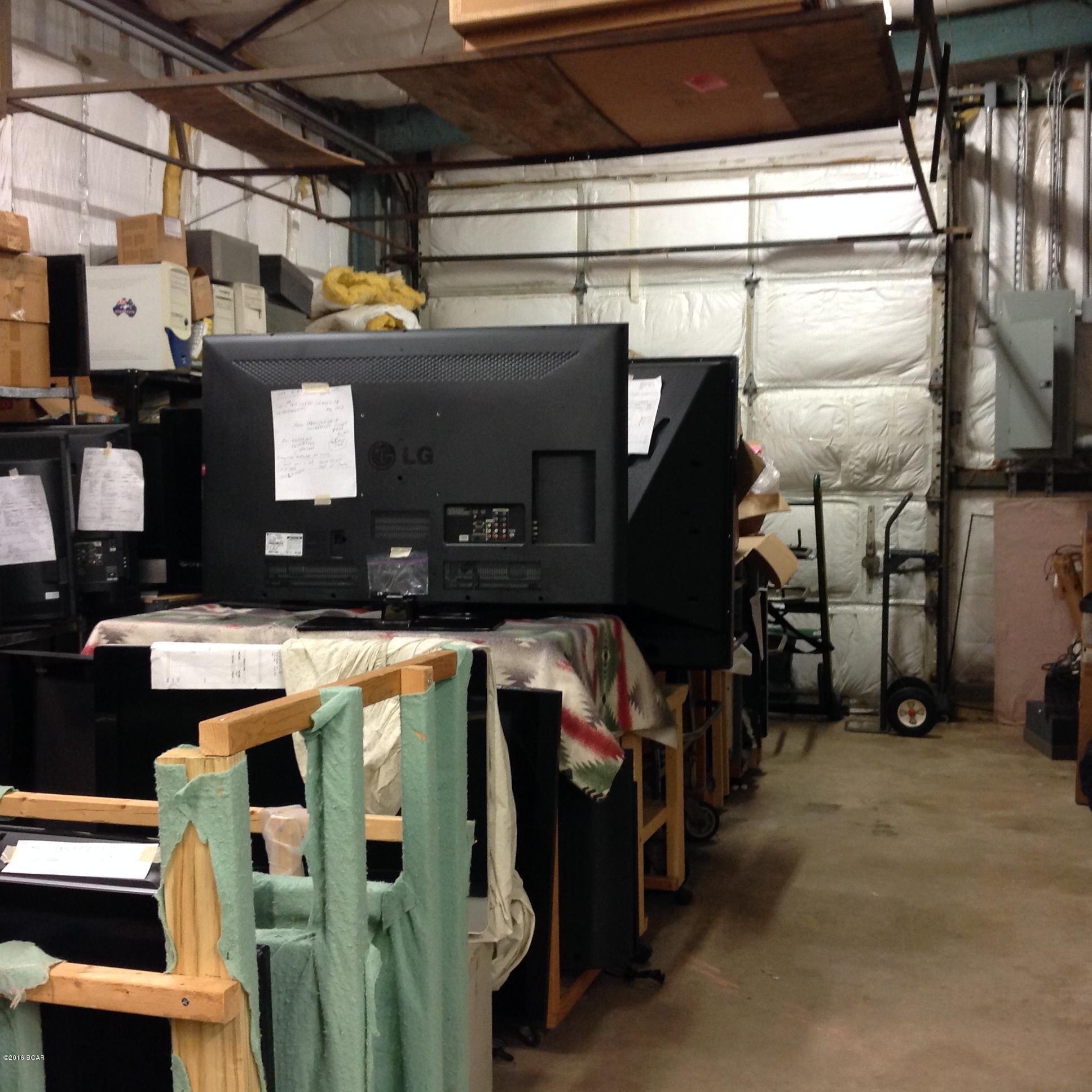 Pines 6th Add - Commercial Sale