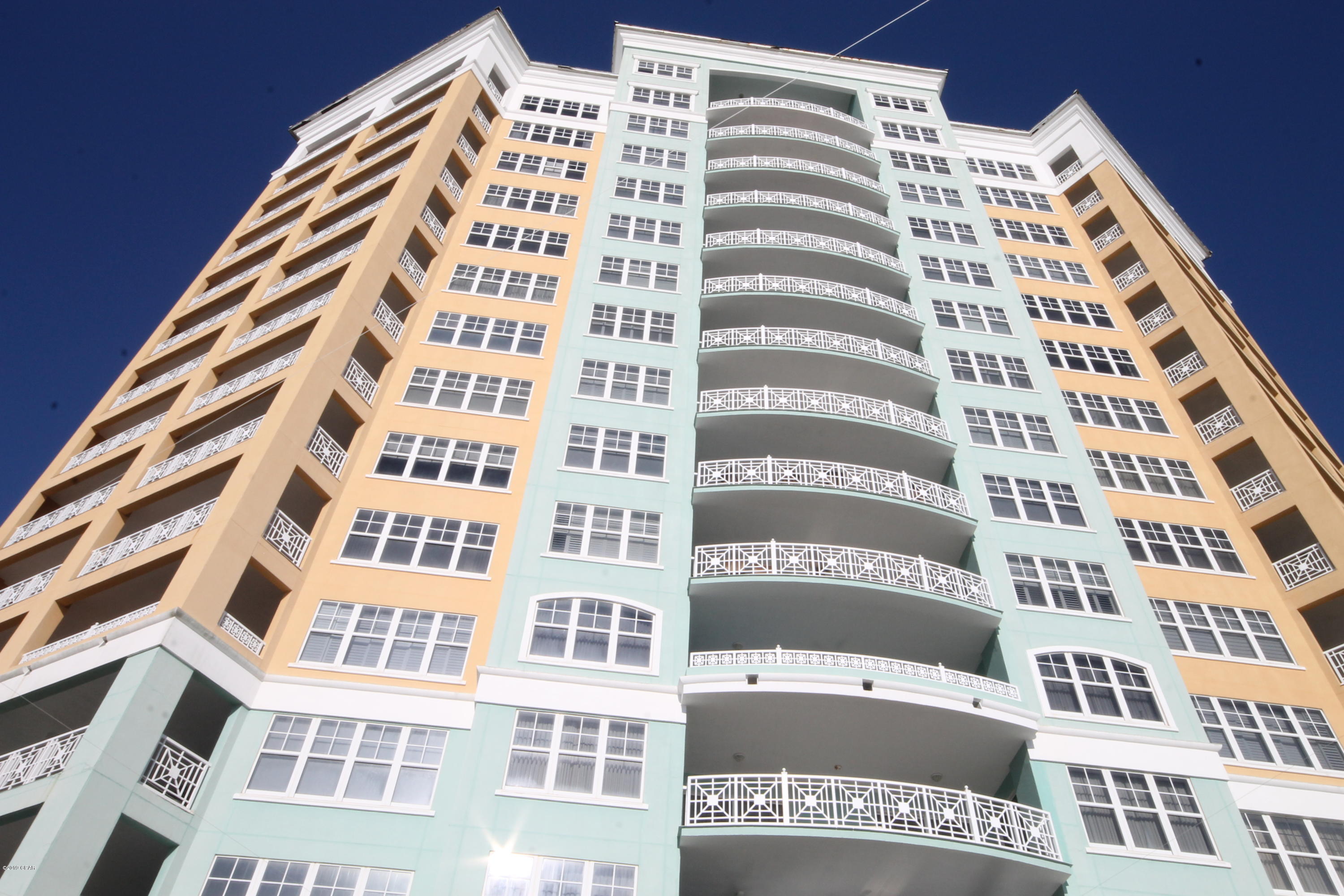 En Soleil Condo - Residential