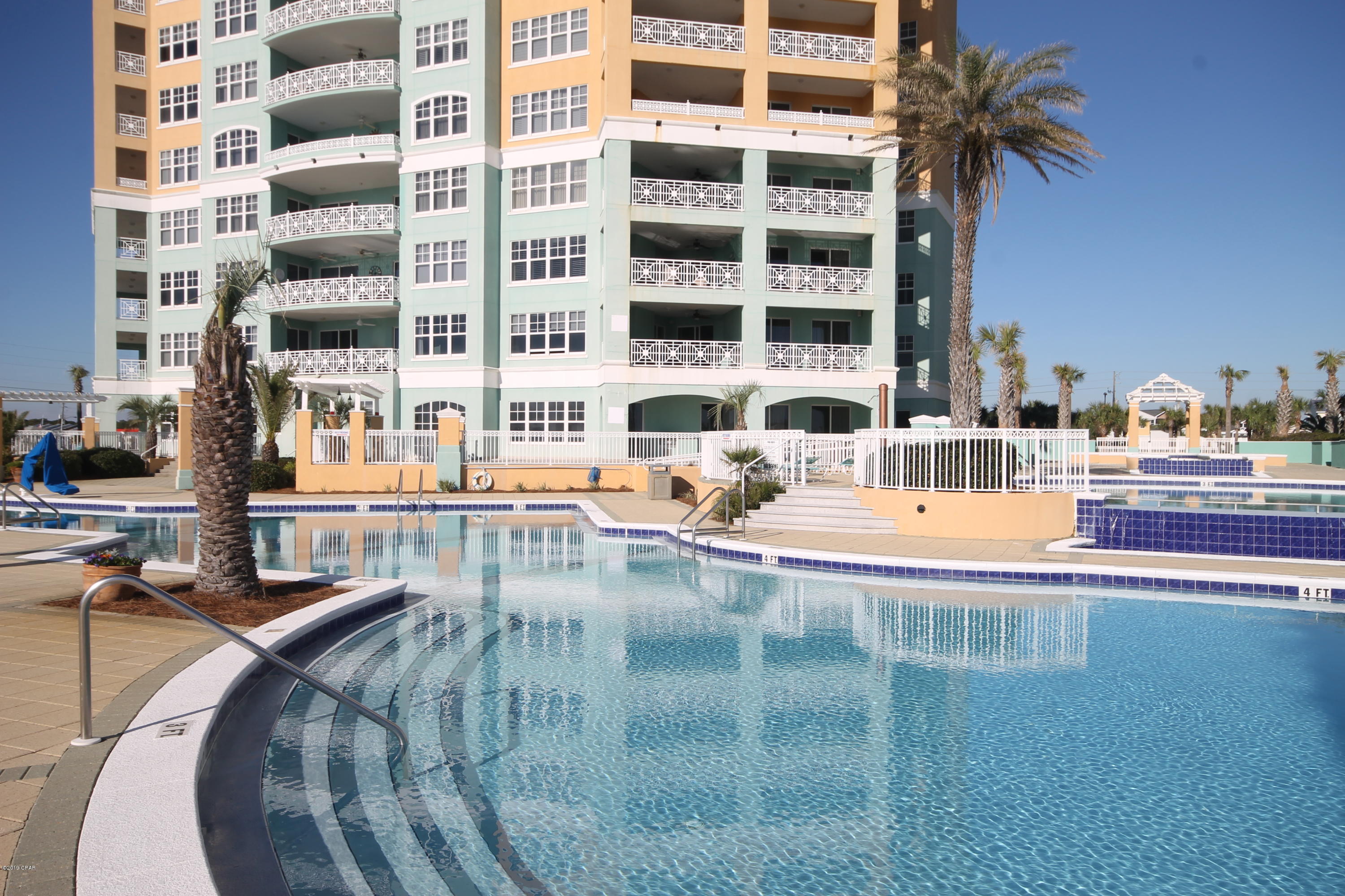 En Soleil Condo - Residential