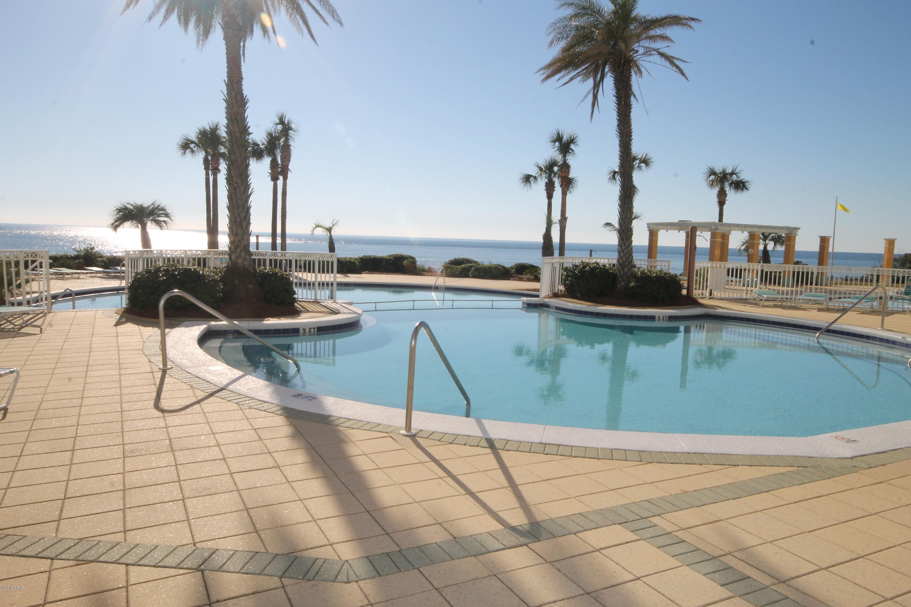 En Soleil Condo - Residential