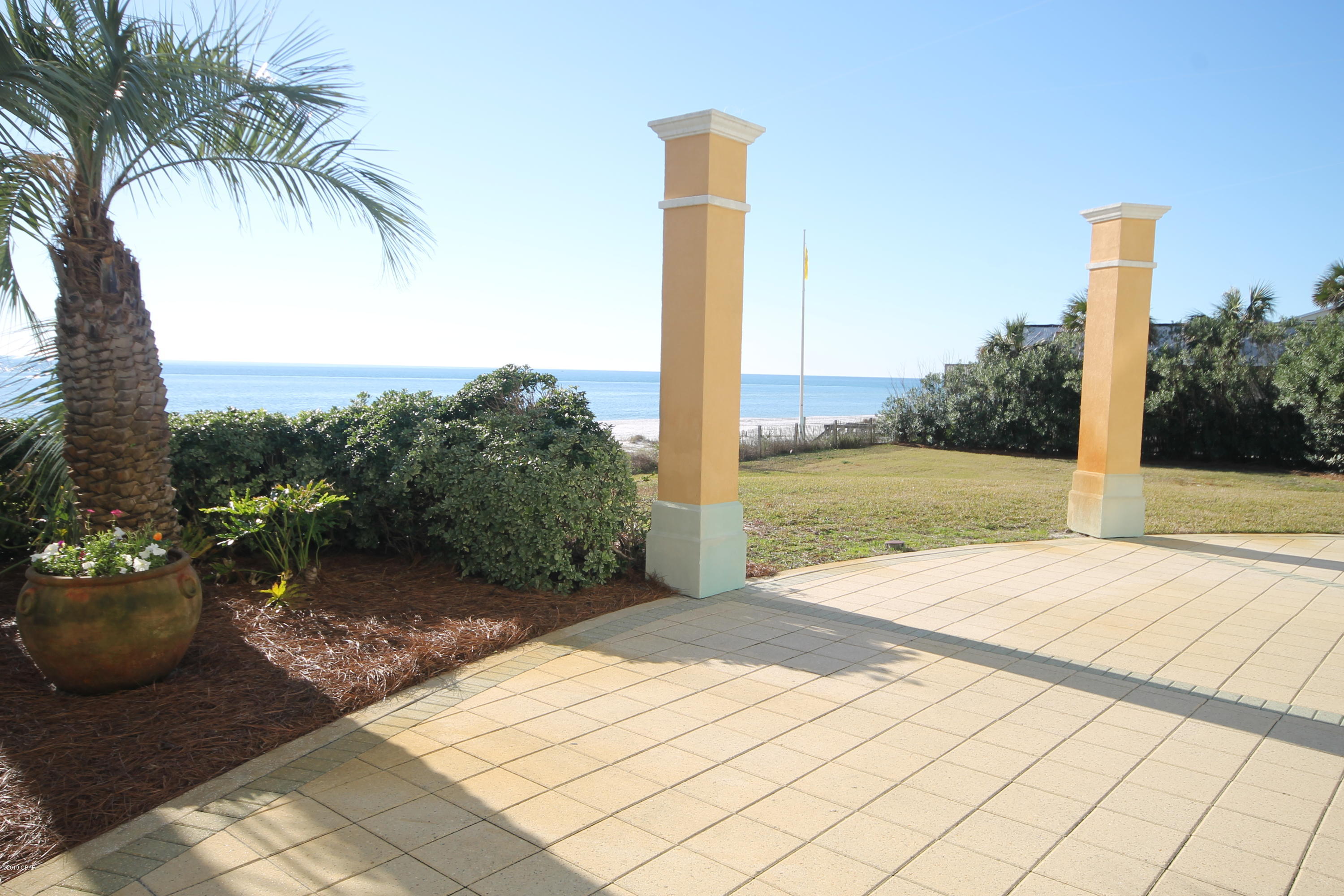 En Soleil Condo - Residential