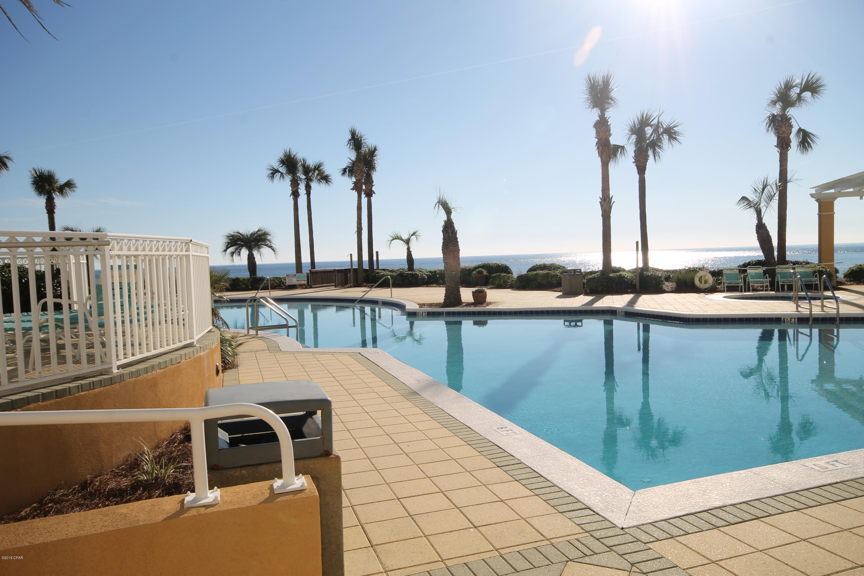 En Soleil Condo - Residential