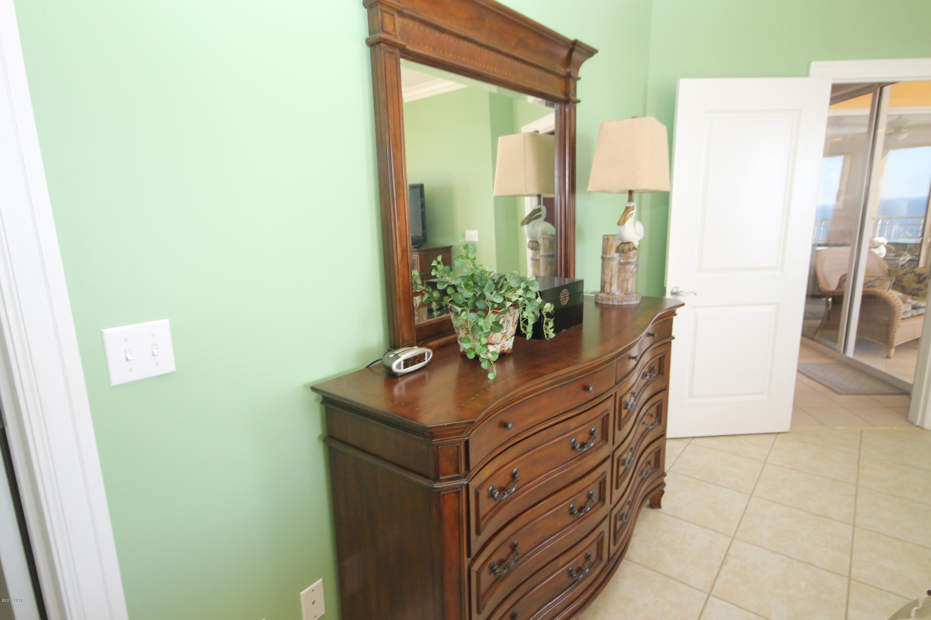 En Soleil Condo - Residential