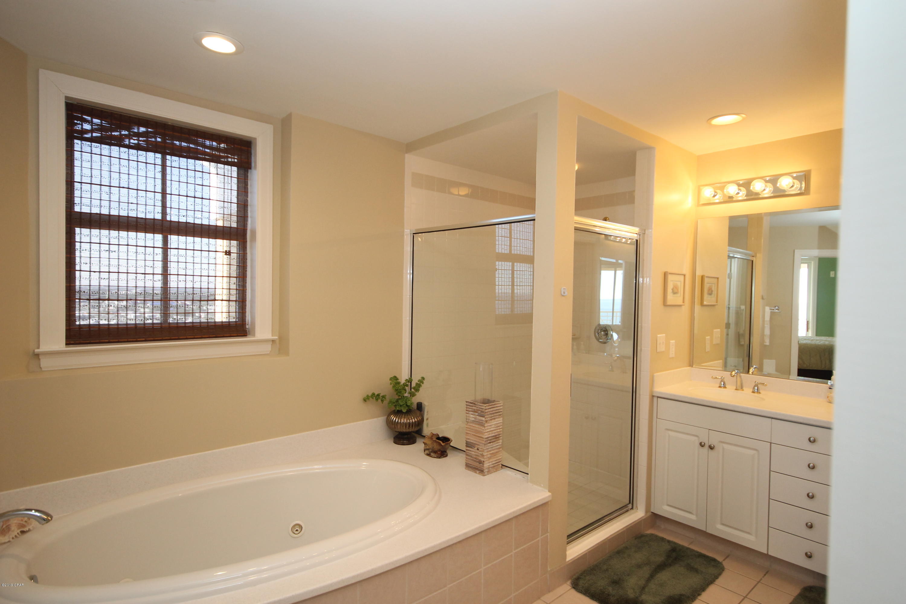 En Soleil Condo - Residential