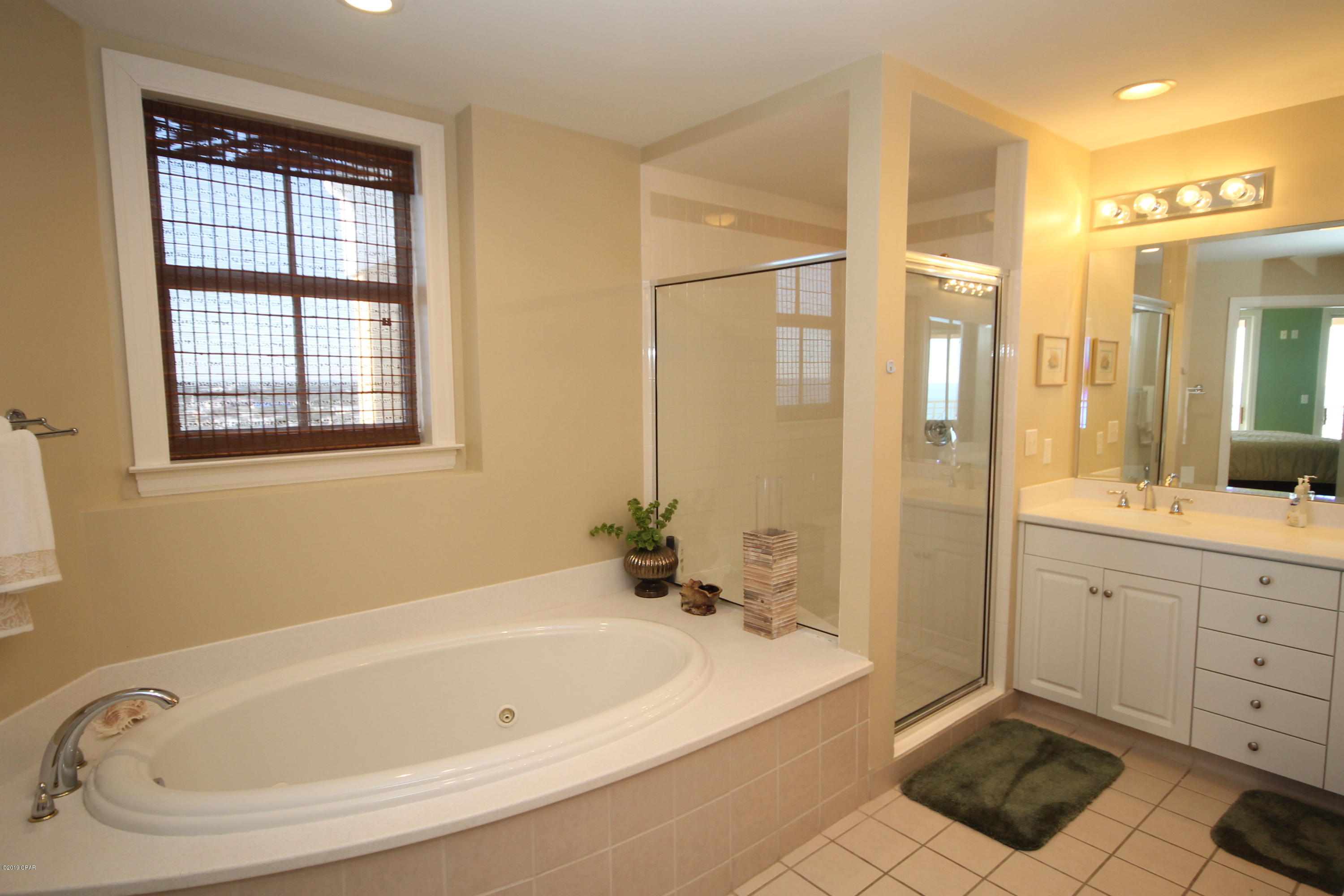 En Soleil Condo - Residential