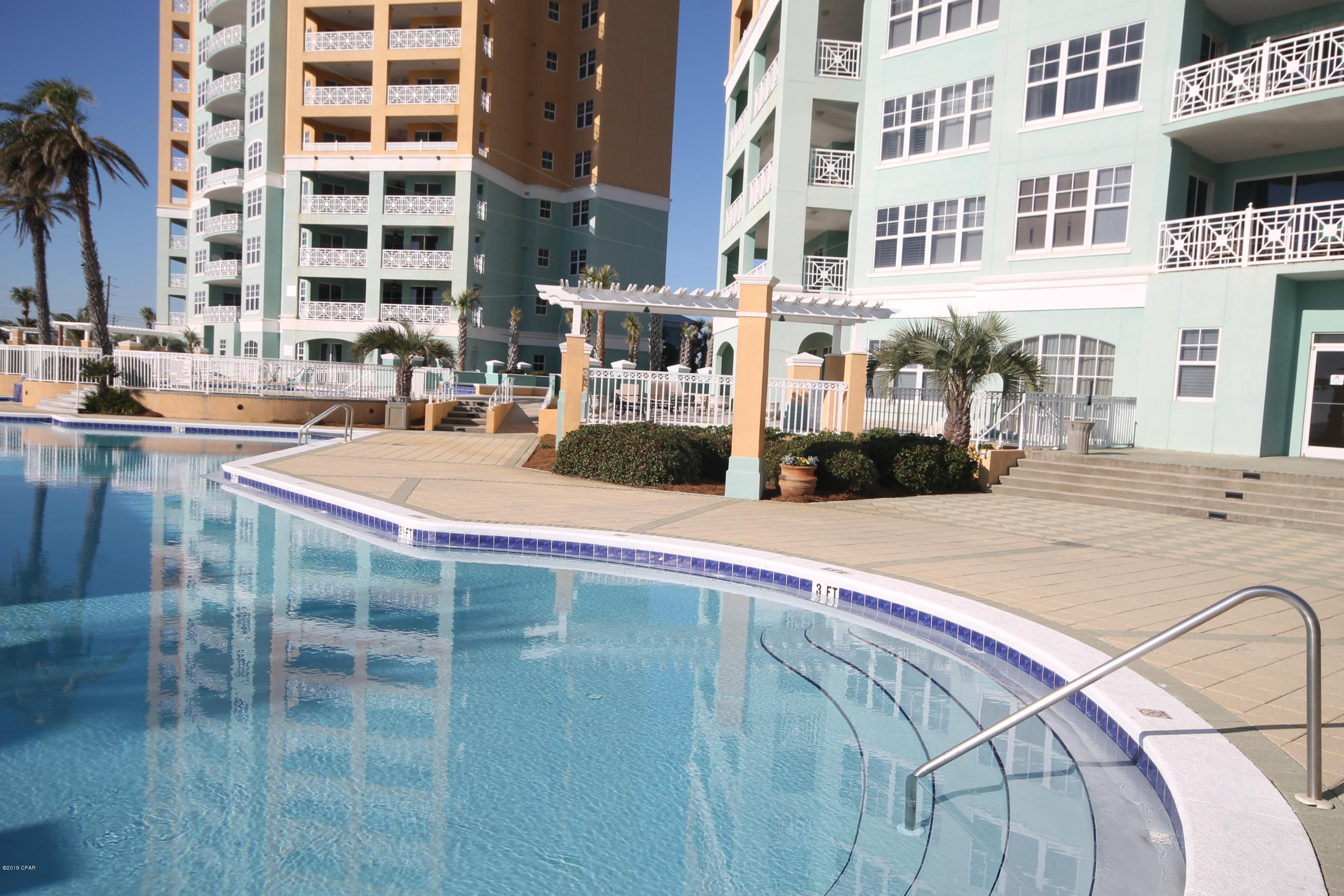 En Soleil Condo - Residential