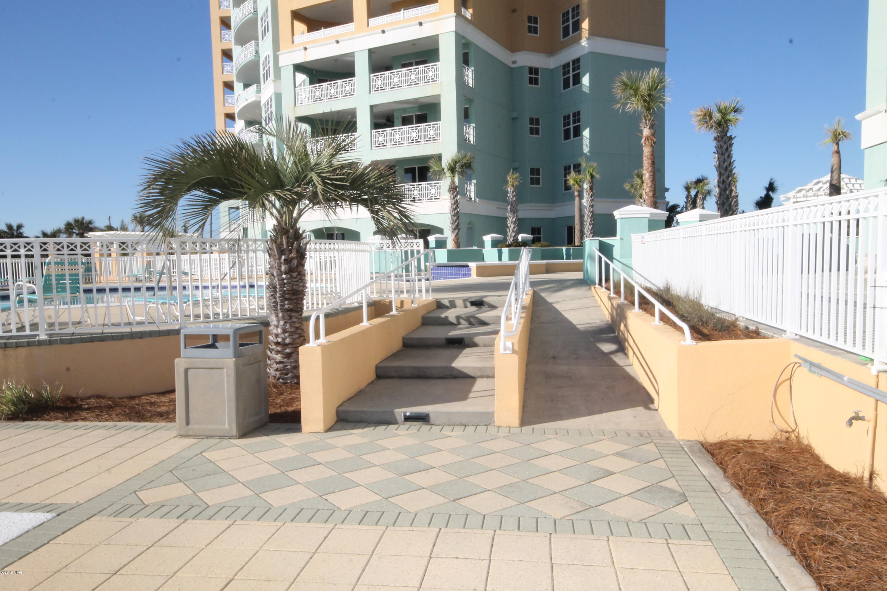 En Soleil Condo - Residential