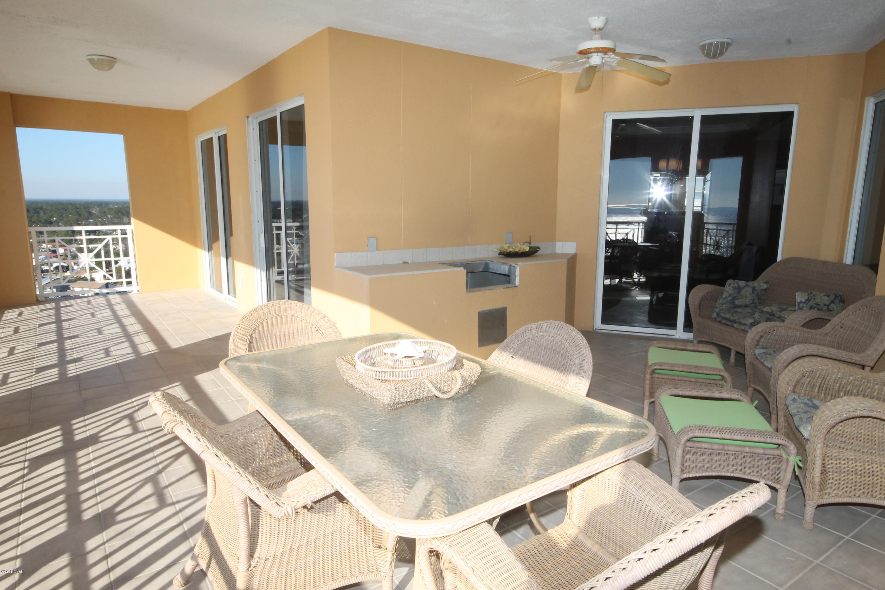 En Soleil Condo - Residential