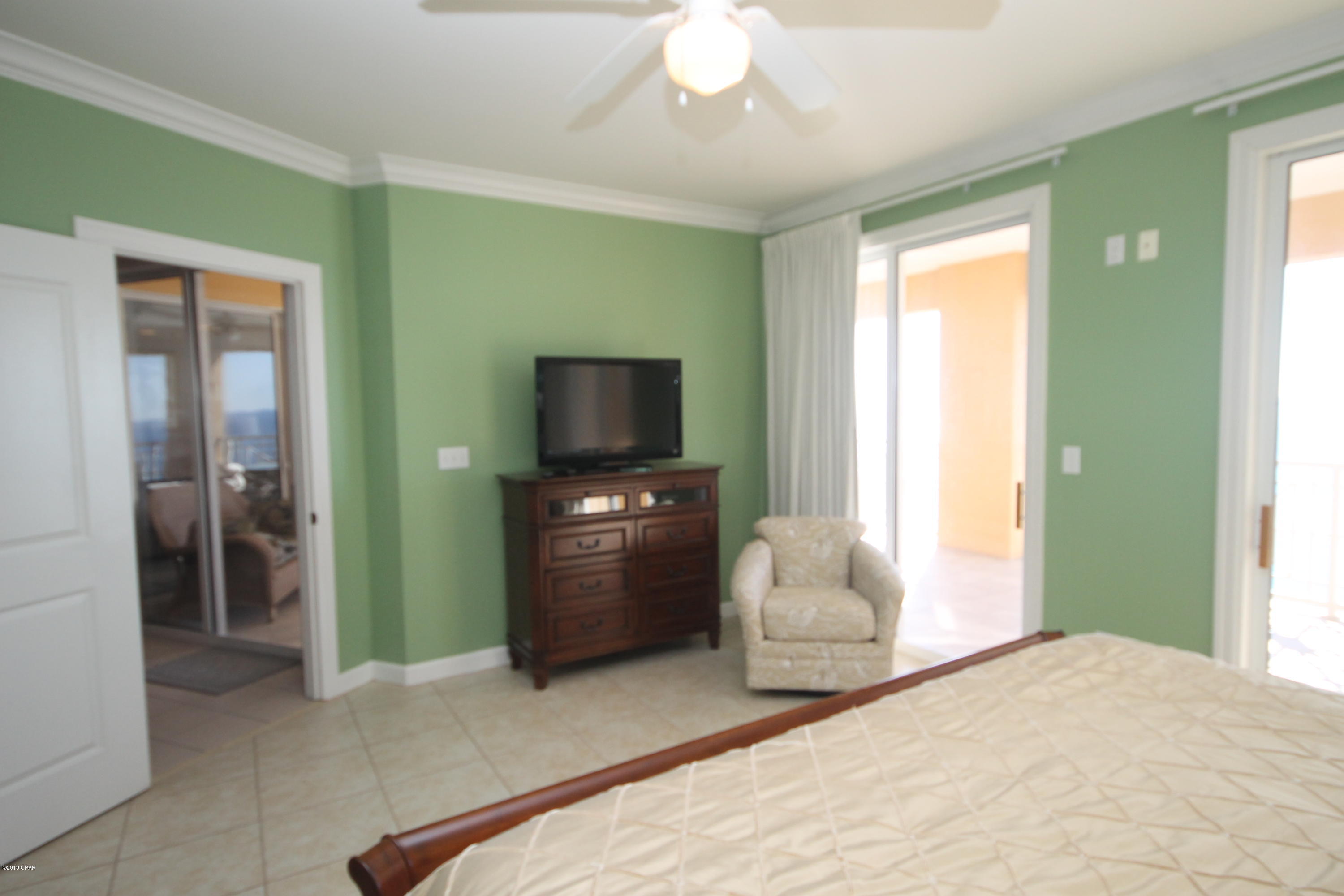 En Soleil Condo - Residential